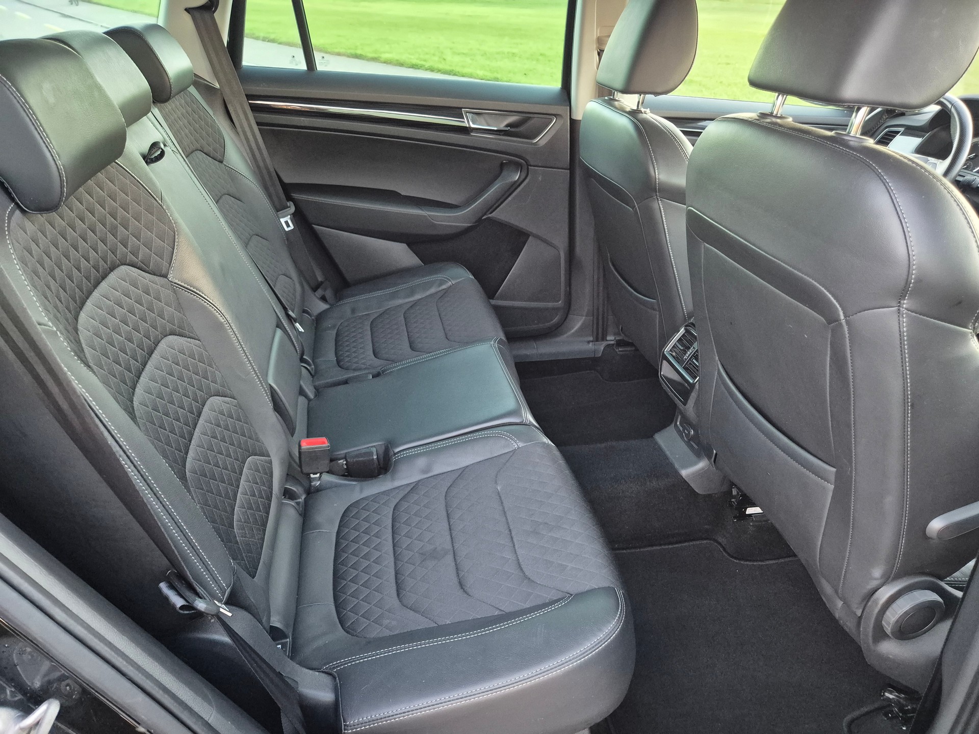 SKODA Kodiaq 2.0 TDI SCR Style 4x4 DSG-image-12