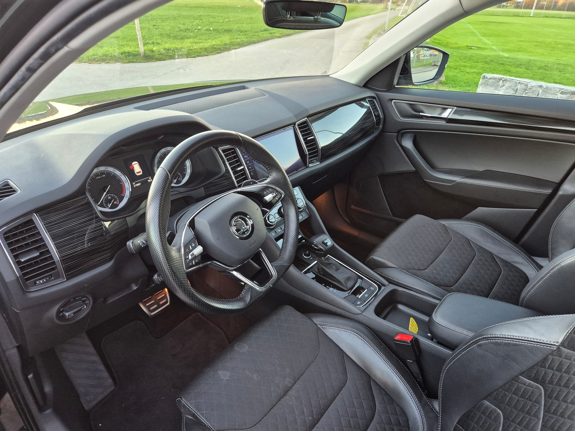 SKODA Kodiaq 2.0 TDI SCR Style 4x4 DSG-image-9