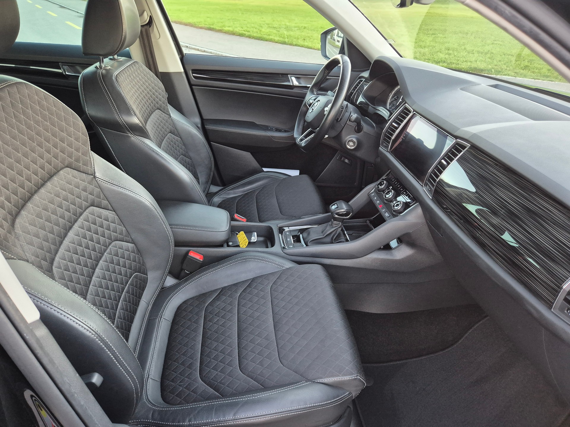 SKODA Kodiaq 2.0 TDI SCR Style 4x4 DSG-image-10