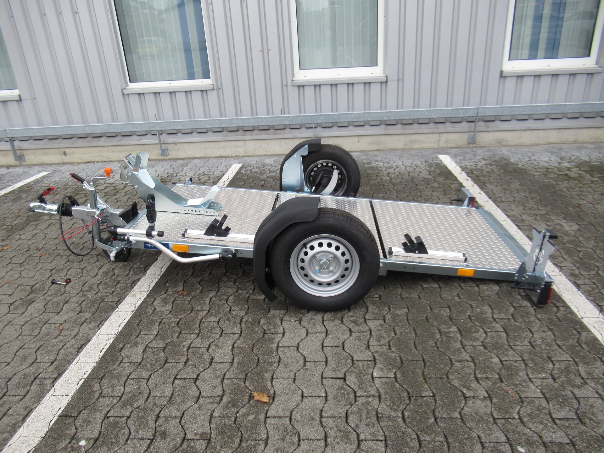 TREILER 750-image-1
