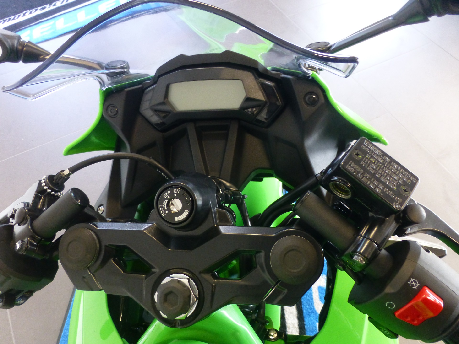 KAWASAKI Ninja 125 MY 2026-image-7