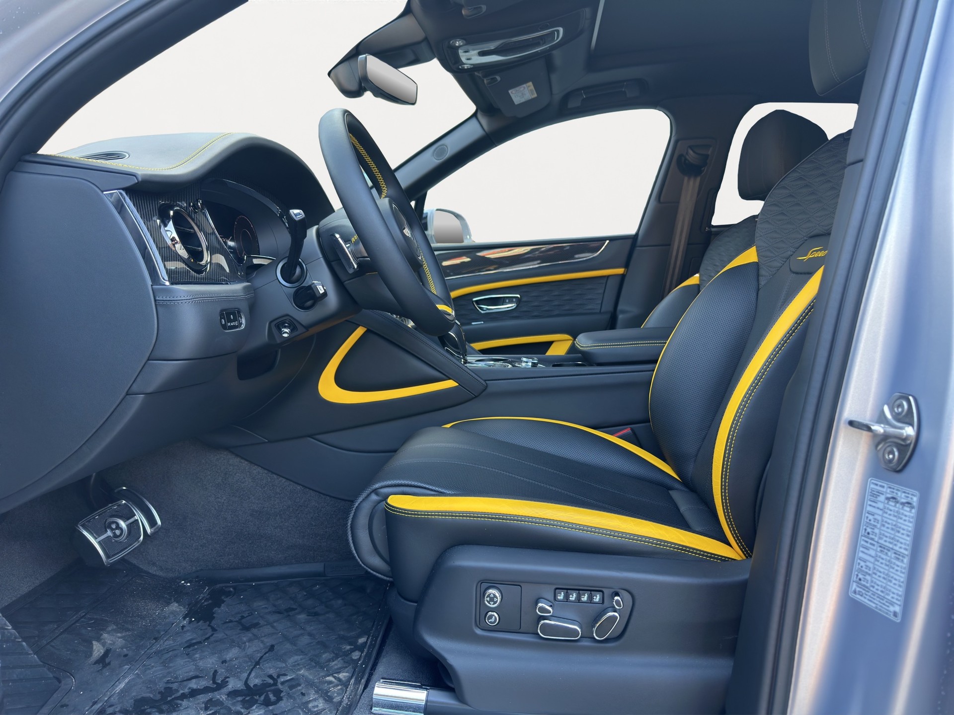 BENTLEY BENTAYGA SPEED-image-1
