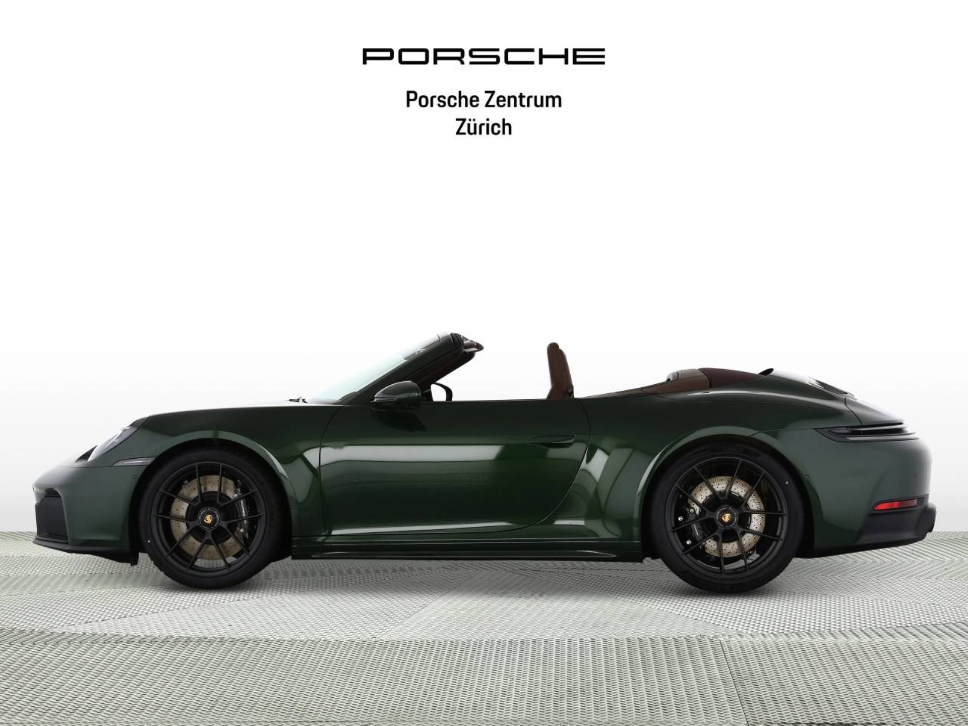 PORSCHE 911 Carrera GTS Cabriolet-image-2