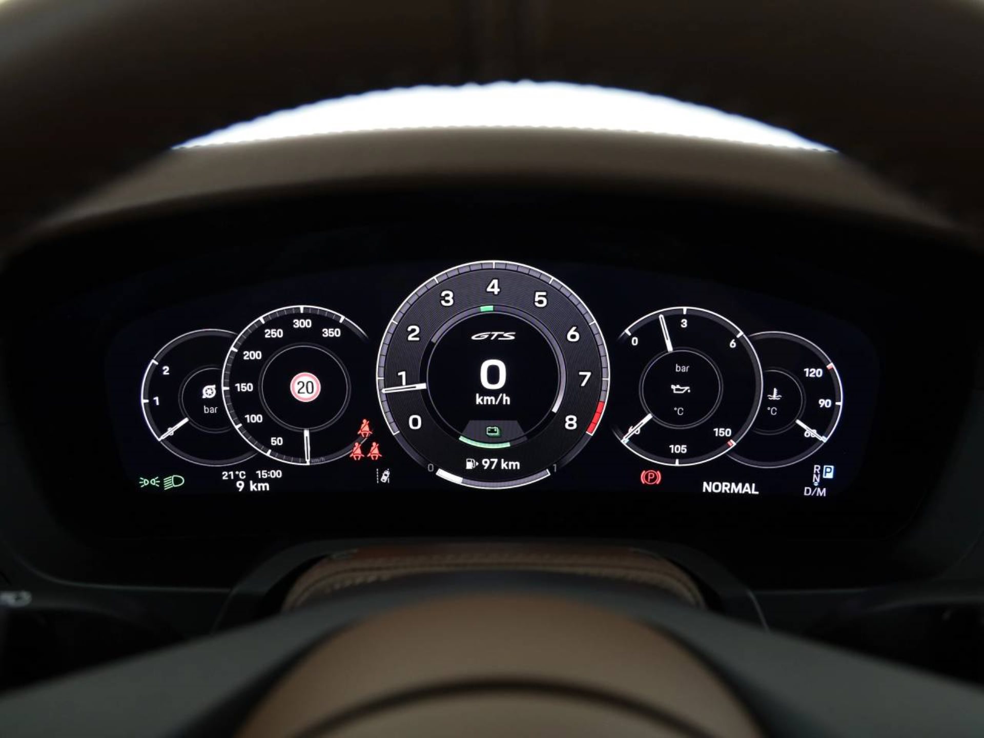 PORSCHE 911 Carrera GTS Cabriolet-image-13