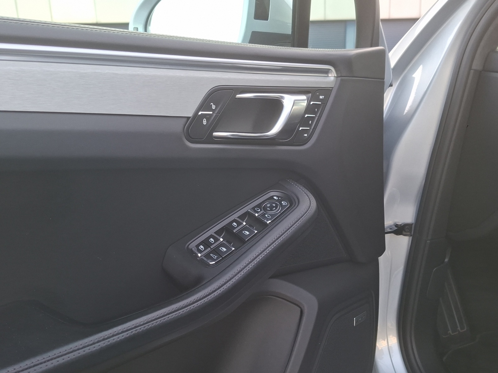 PORSCHE Macan Turbo PDK-image-13