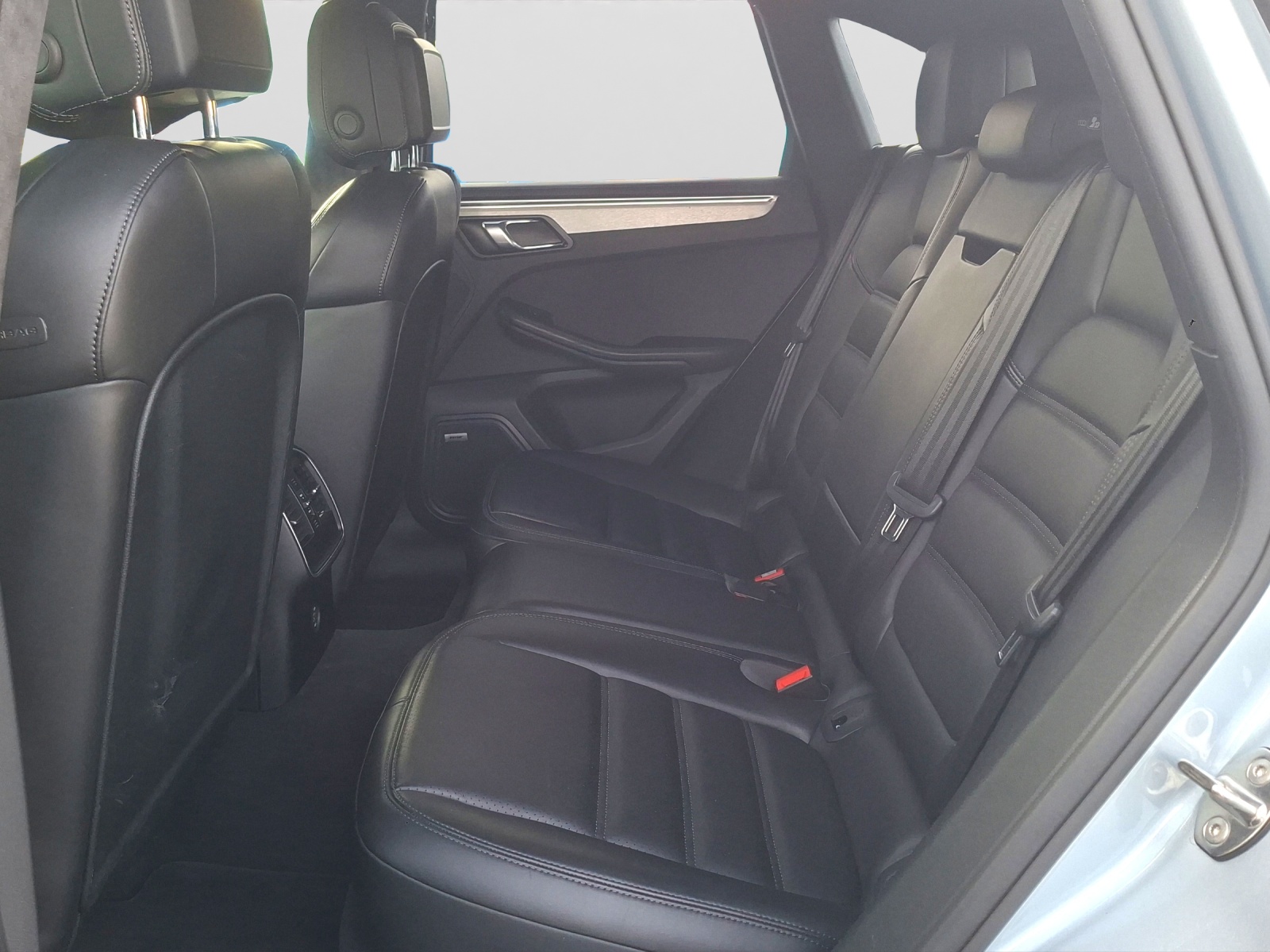 PORSCHE Macan Turbo PDK-image-9