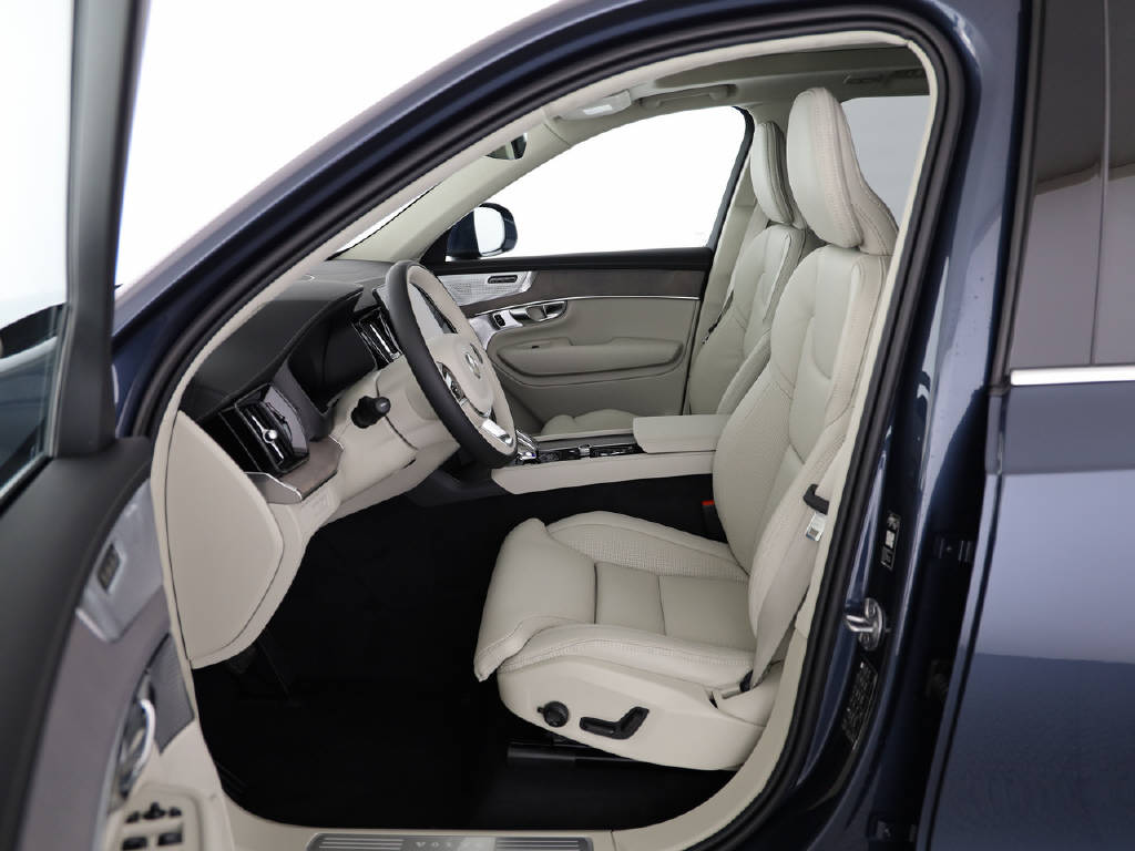 VOLVO XC90 2.0 T8 TE XCLUSIVE Ultra Bright eAWD-image-24