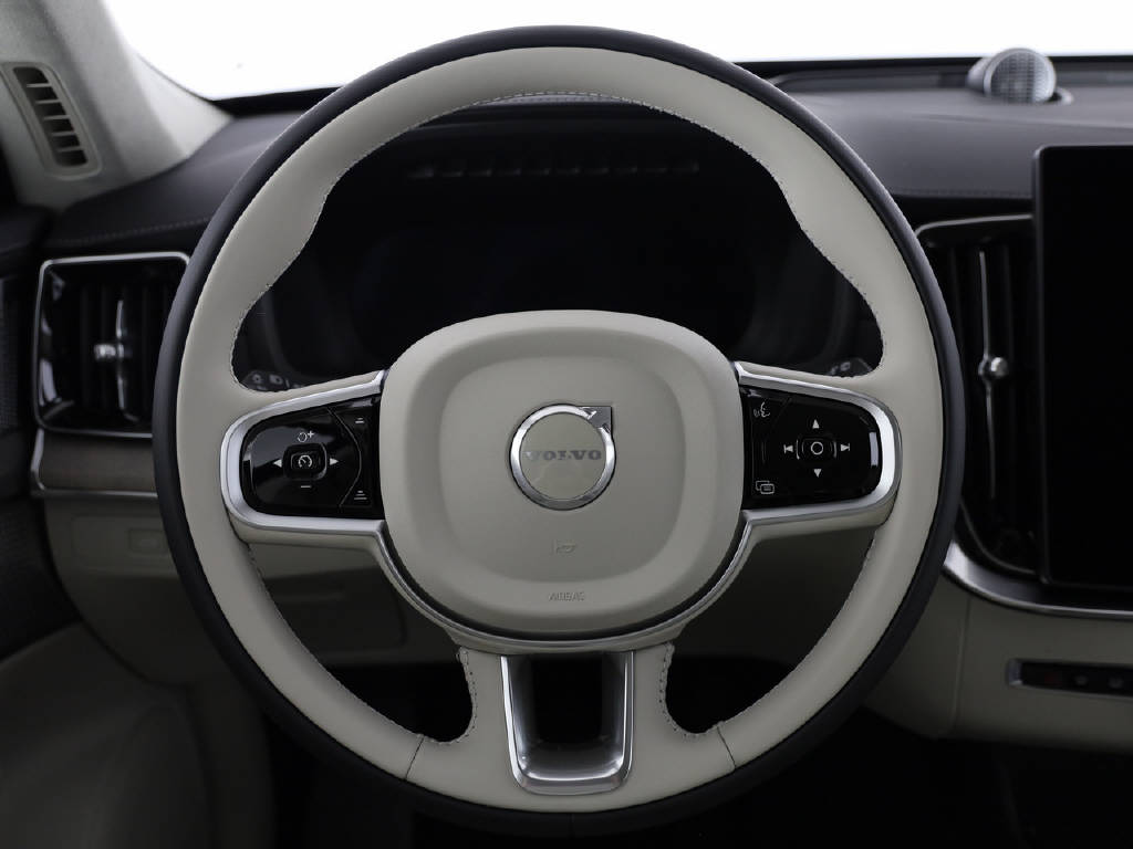 VOLVO XC90 2.0 T8 TE XCLUSIVE Ultra Bright eAWD-image-28