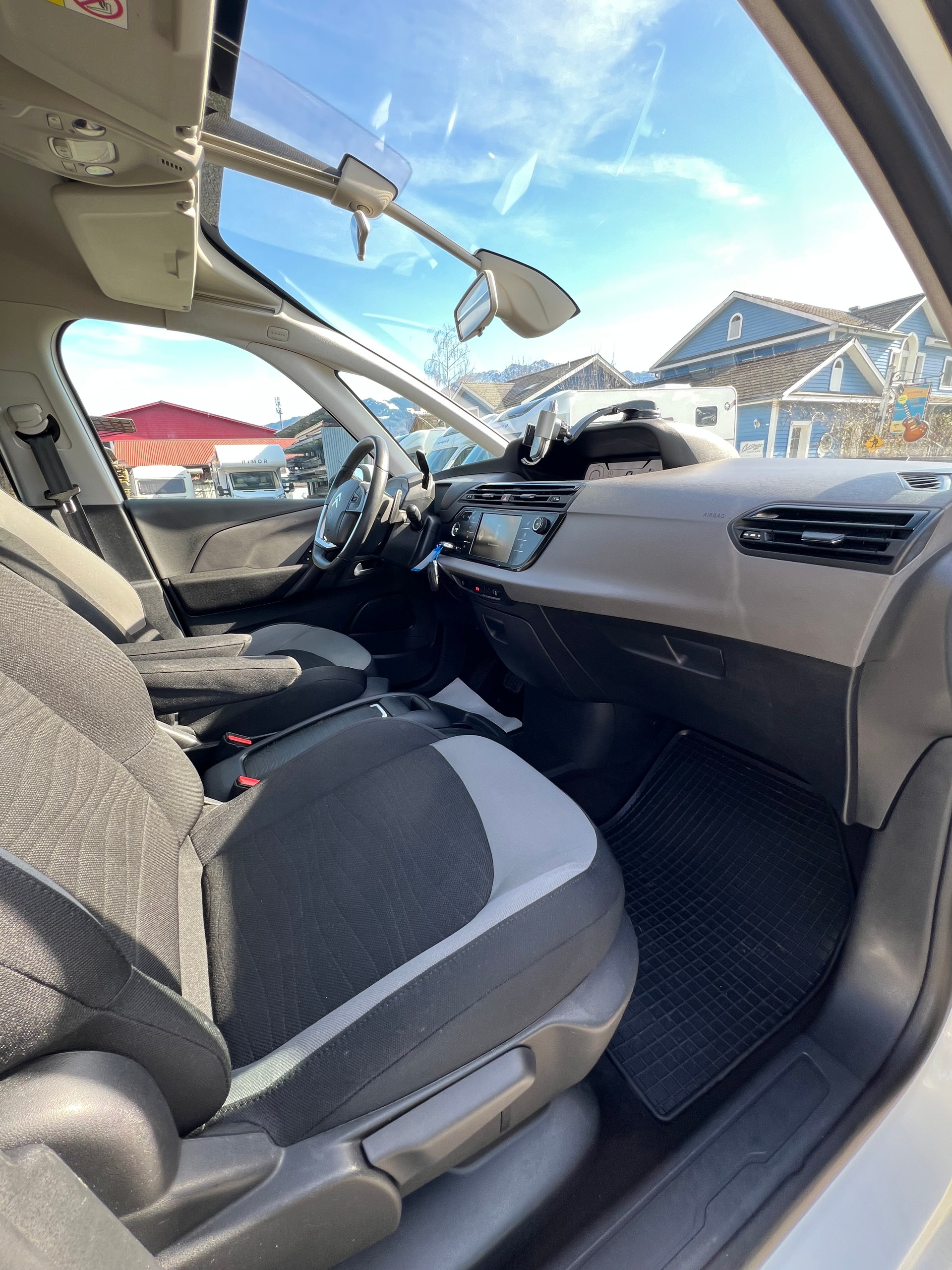 CITROEN C4 Picasso 1.6 e-HDi Séduction ETG6-image-11