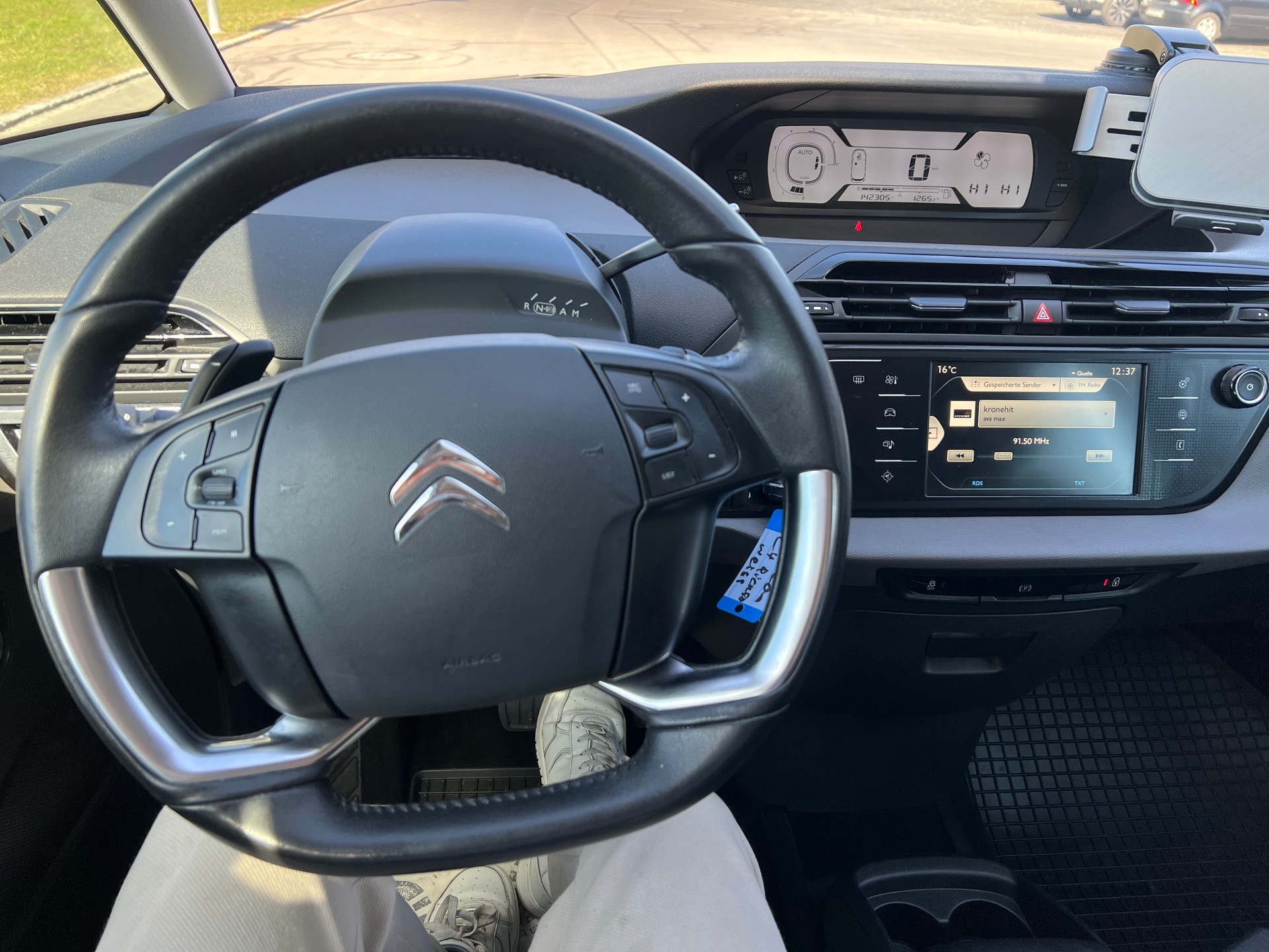 CITROEN C4 Picasso 1.6 e-HDi Séduction ETG6-image-12