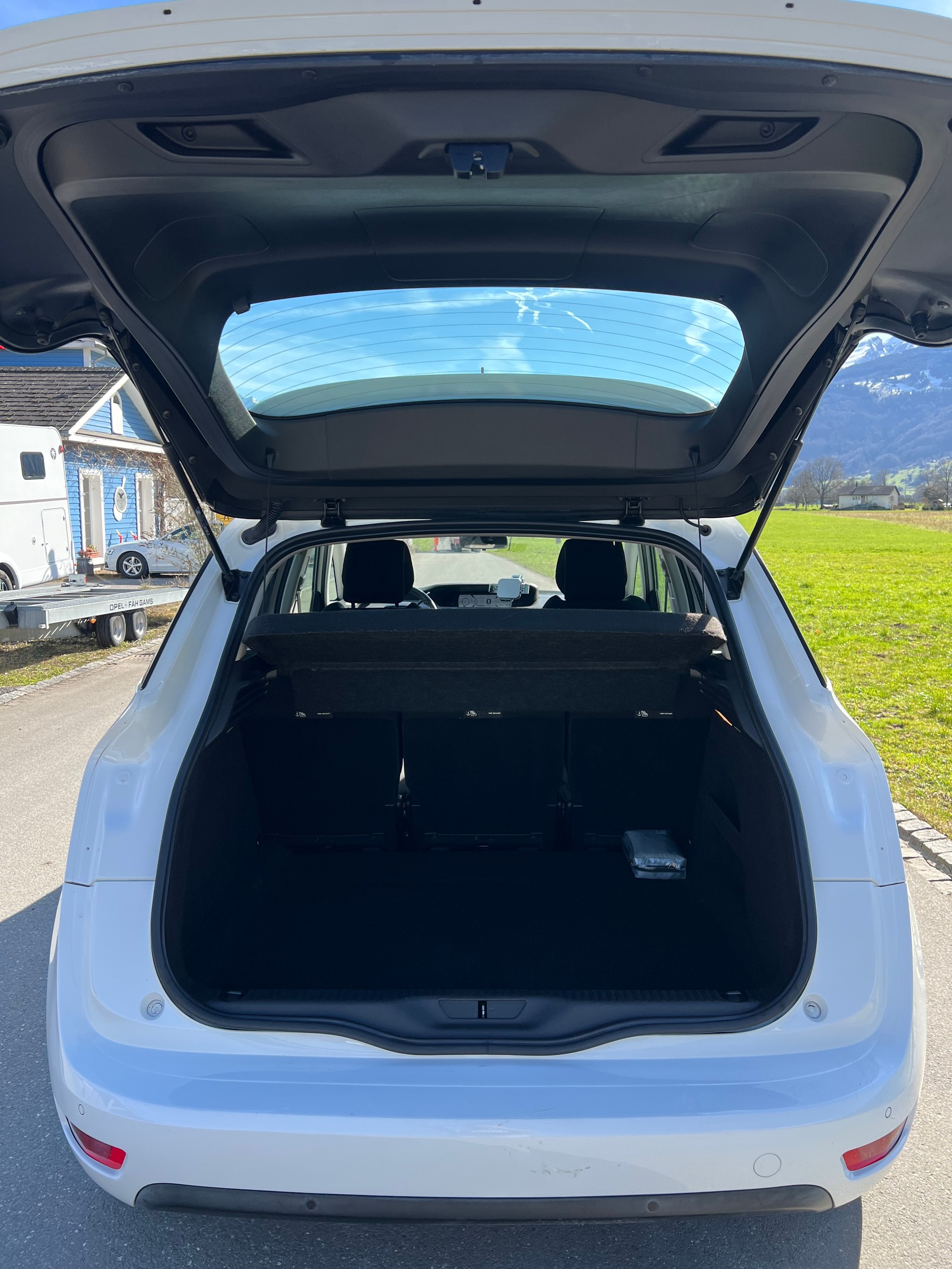 CITROEN C4 Picasso 1.6 e-HDi Séduction ETG6-image-5
