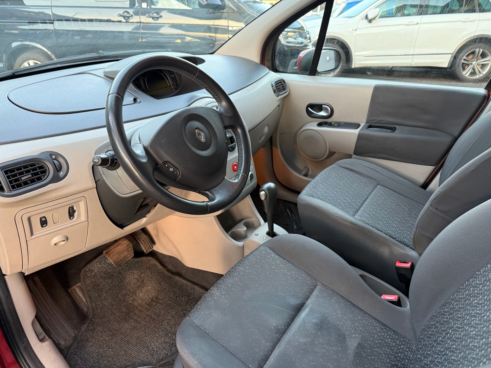 RENAULT Modus 1.6 16V Initiale-image-8