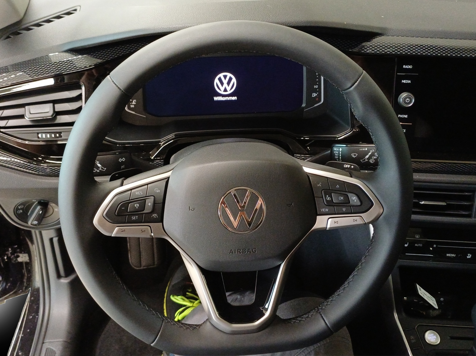 VW Polo 1.0 TSI Life DSG-image-9