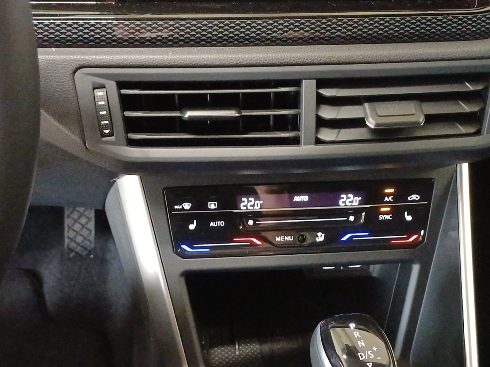 VW Polo 1.0 TSI Life DSG-image-10