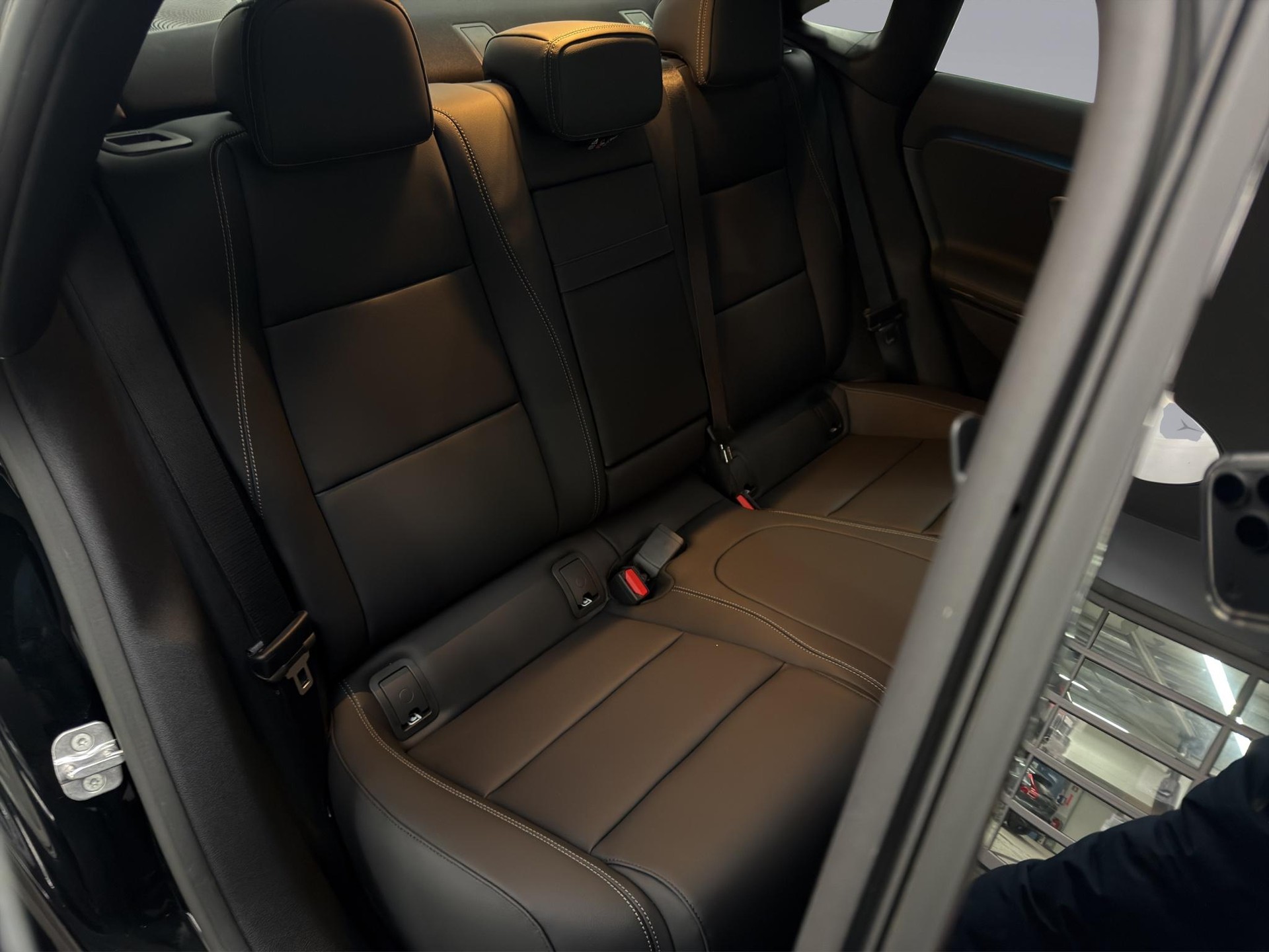 MERCEDES-BENZ CLA 220 Progressive 4matic-image-15