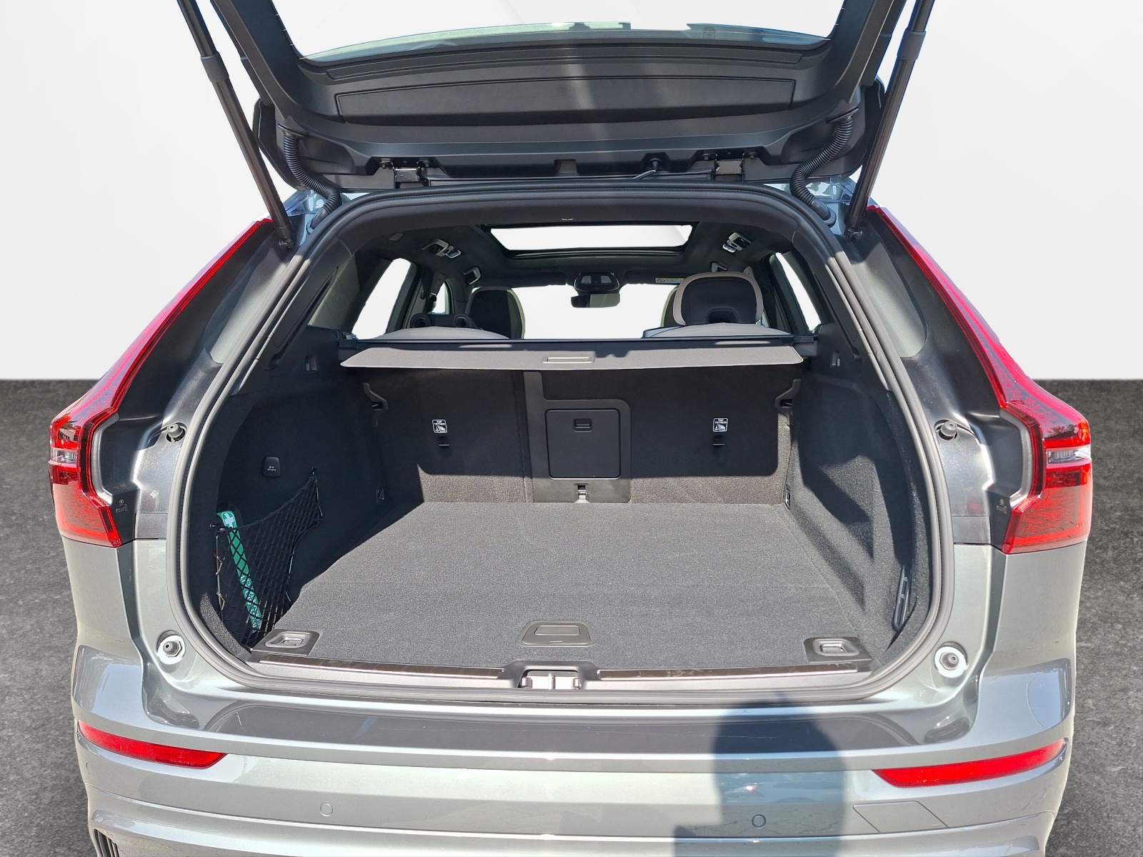 VOLVO XC60 2.0 T6 TE Ultra Dark eAWD-image-5