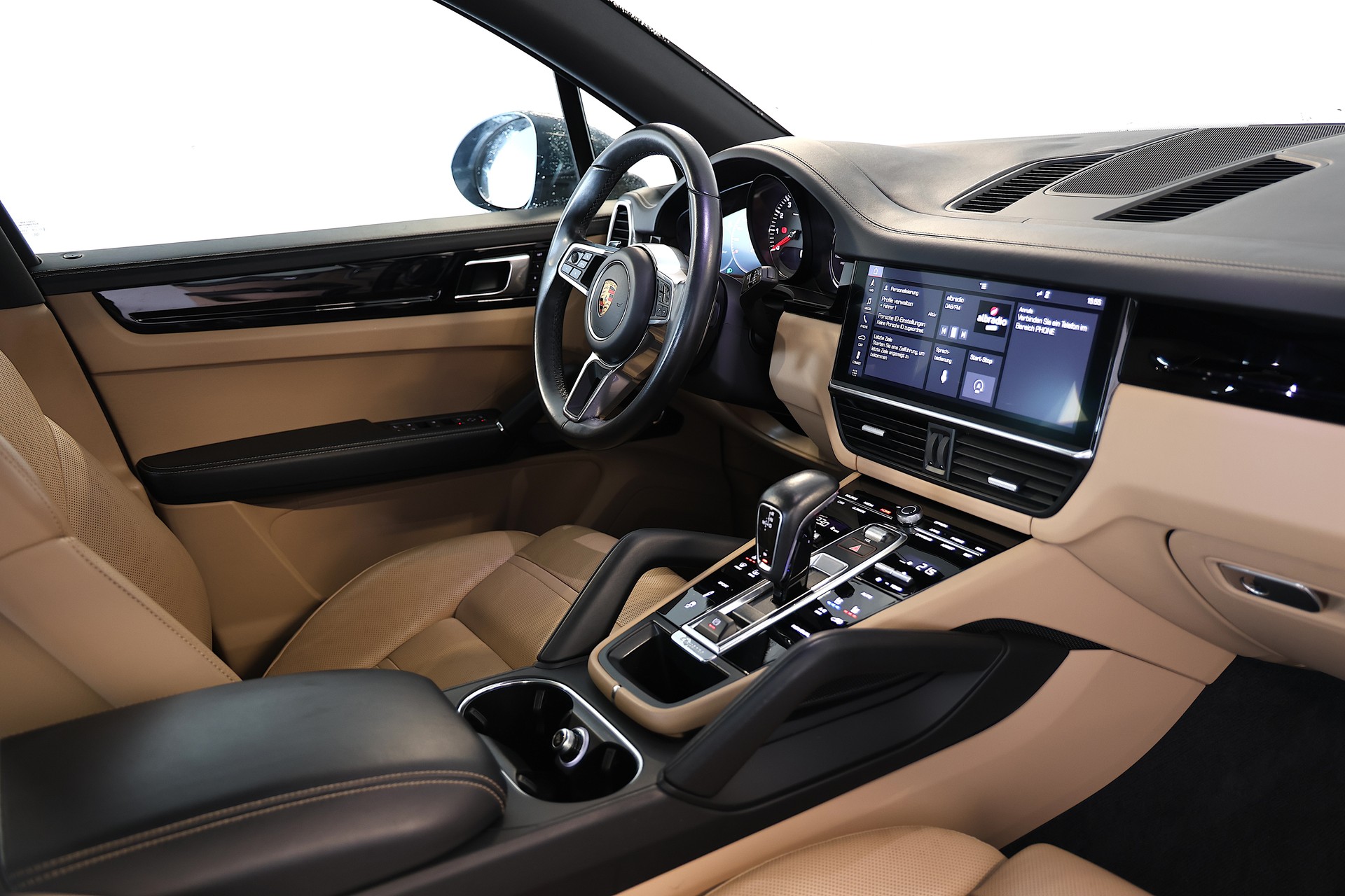 PORSCHE Cayenne S-image-13