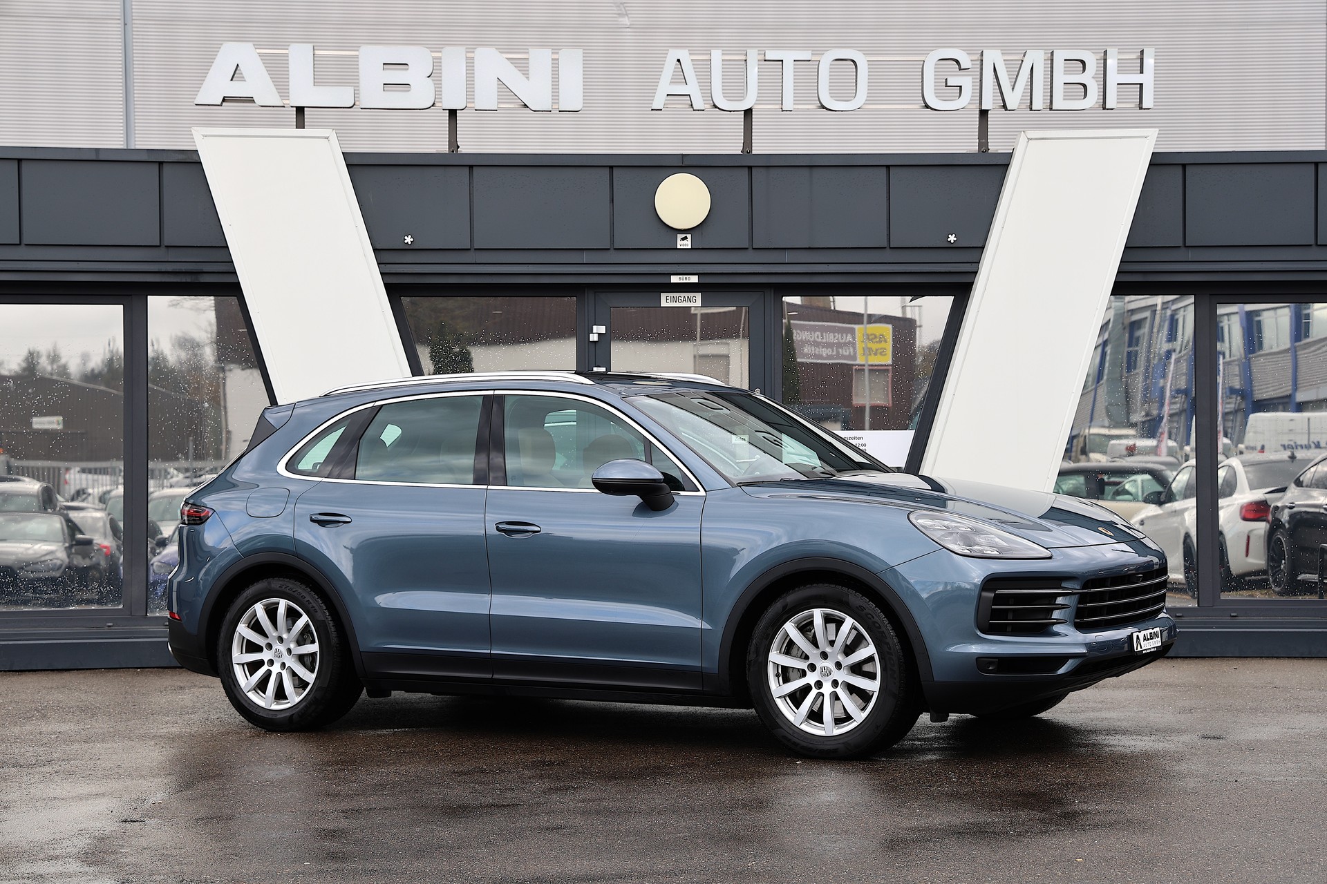 PORSCHE Cayenne S-image-2