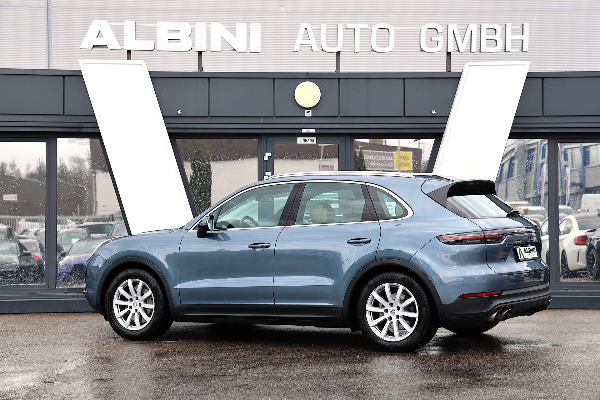 PORSCHE Cayenne S-image-4