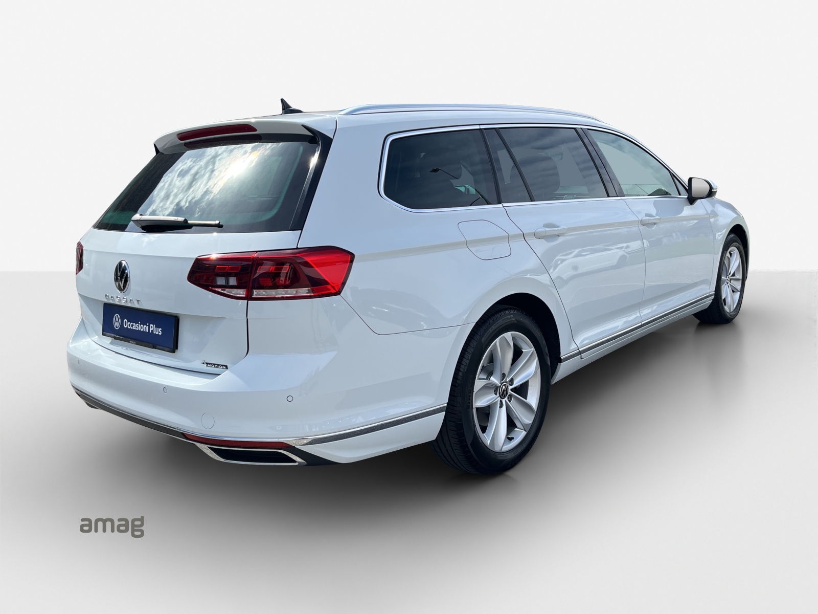 VW Passat 2.0 TDI BMT Elegance 4Motion DSG-image-4