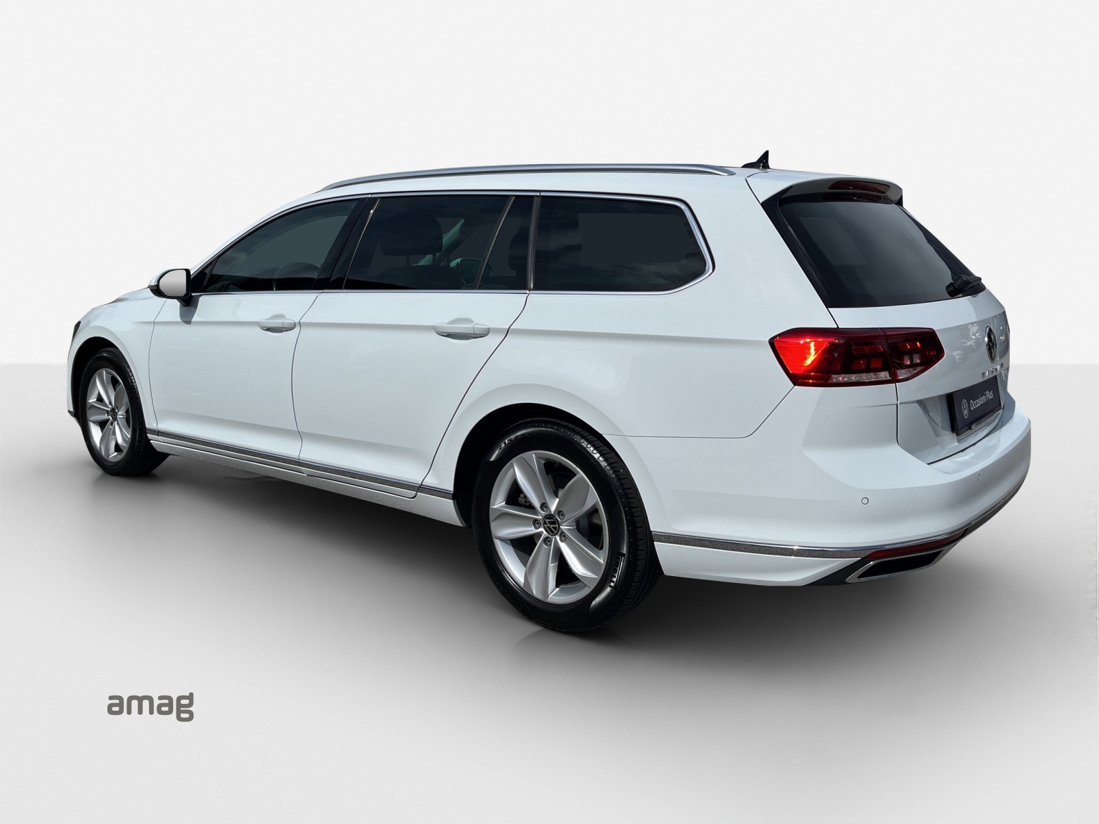 VW Passat 2.0 TDI BMT Elegance 4Motion DSG-image-2