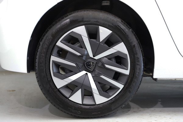 PEUGEOT 208 1.2 MHEV 110 Style-image-12