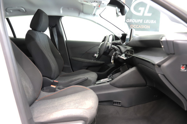 PEUGEOT 208 1.2 MHEV 110 Style-image-8