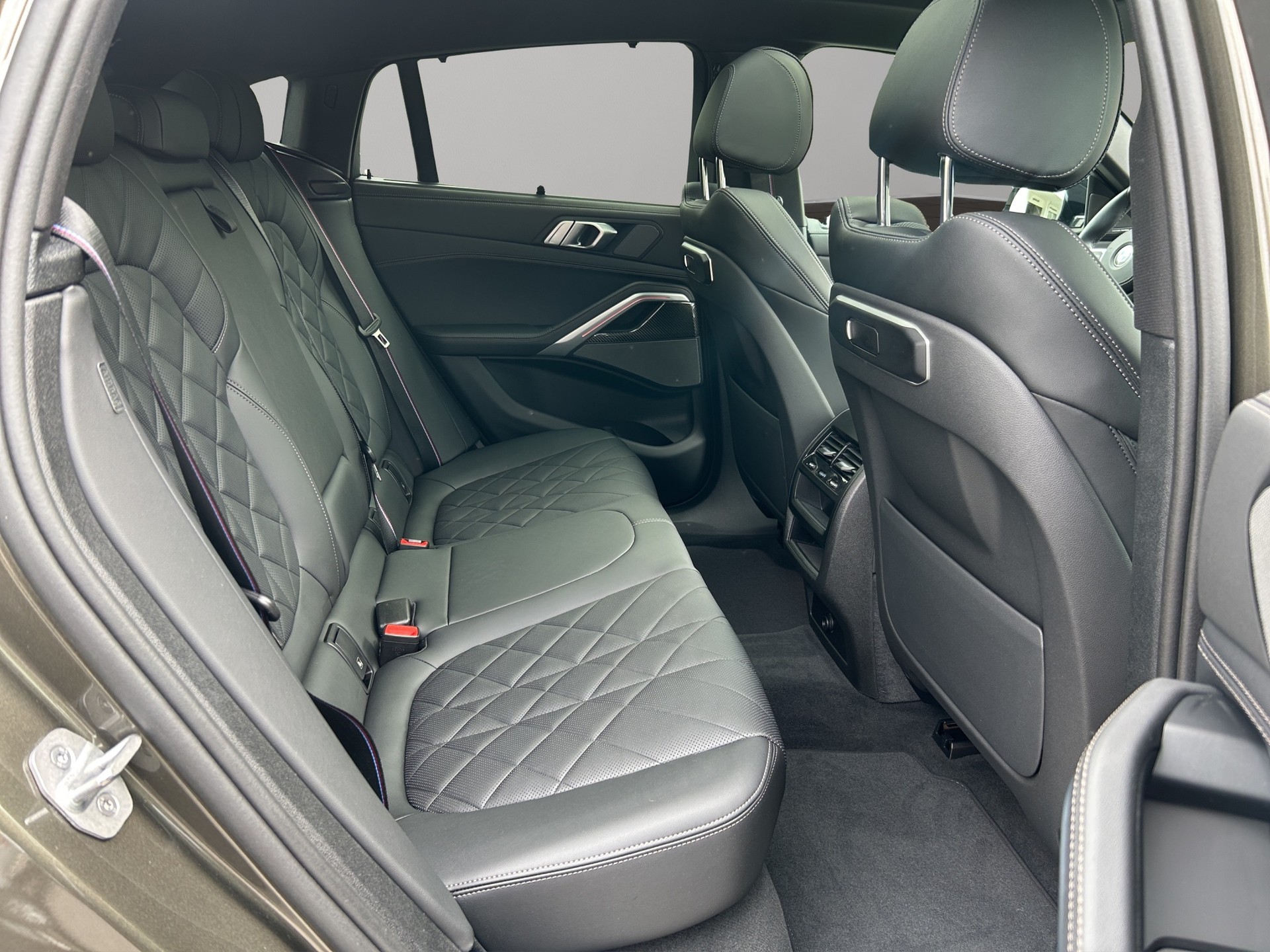 BMW X6 xDrive 48V 40d M Sport Pro Steptronic-image-18