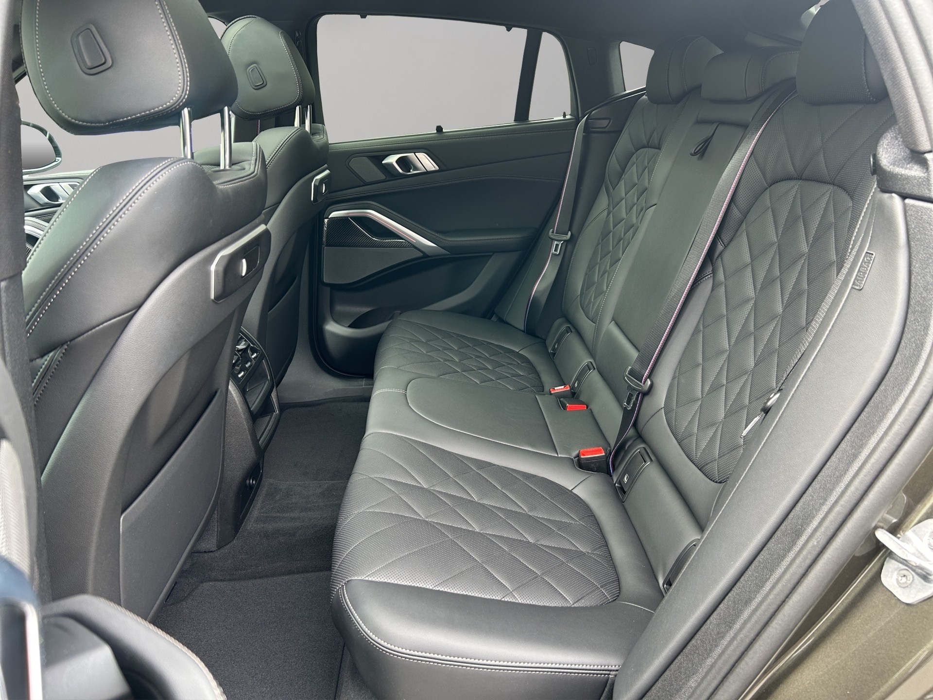 BMW X6 xDrive 48V 40d M Sport Pro Steptronic-image-15