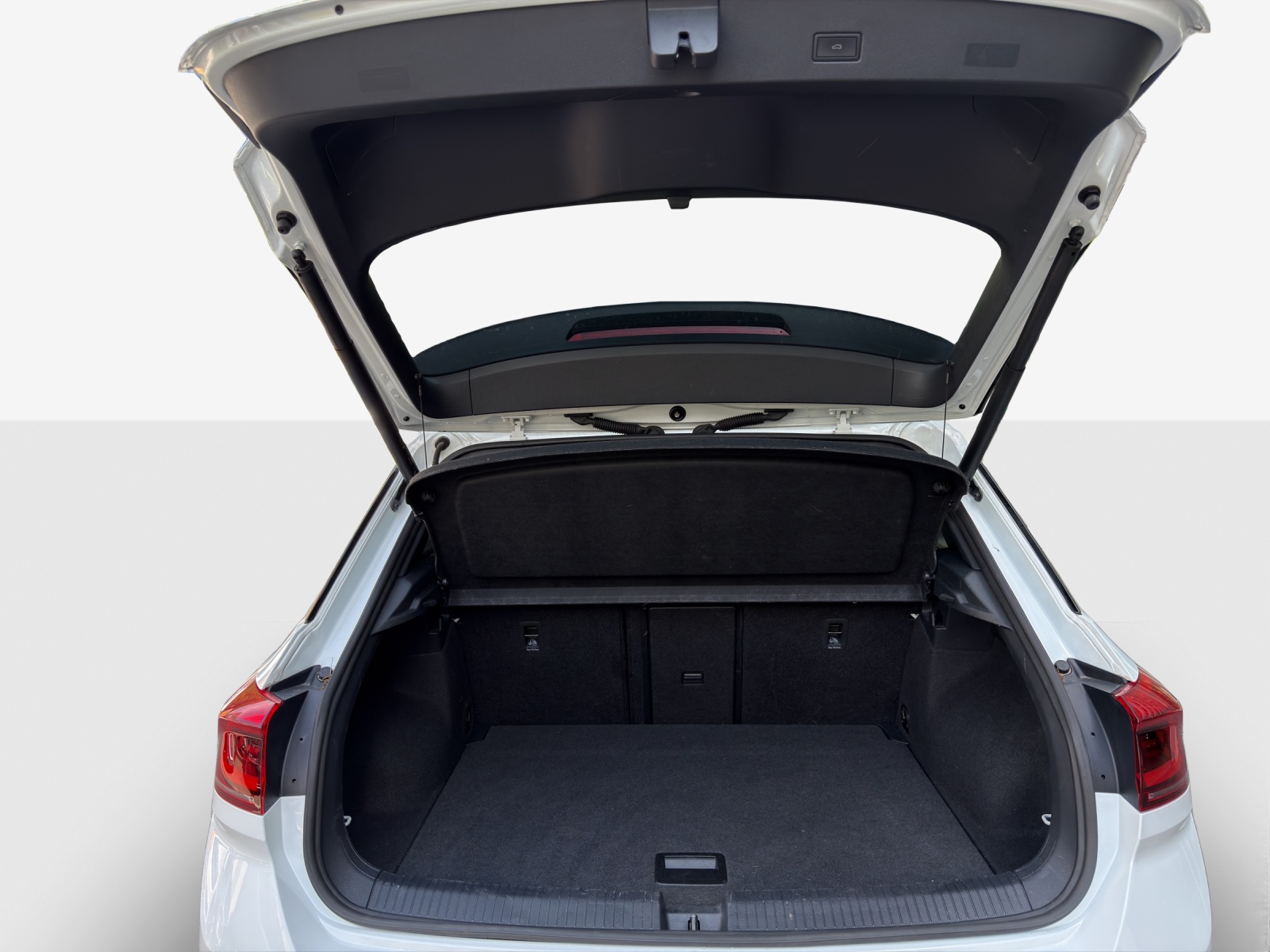 VW T-Roc 2.0 TSI R-Line DSG 4Motion-image-12