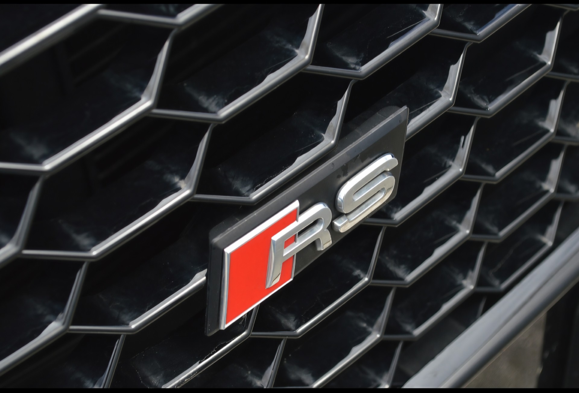 AUDI RS Q3 2.5 TFSI quattro S-tronic-image-18