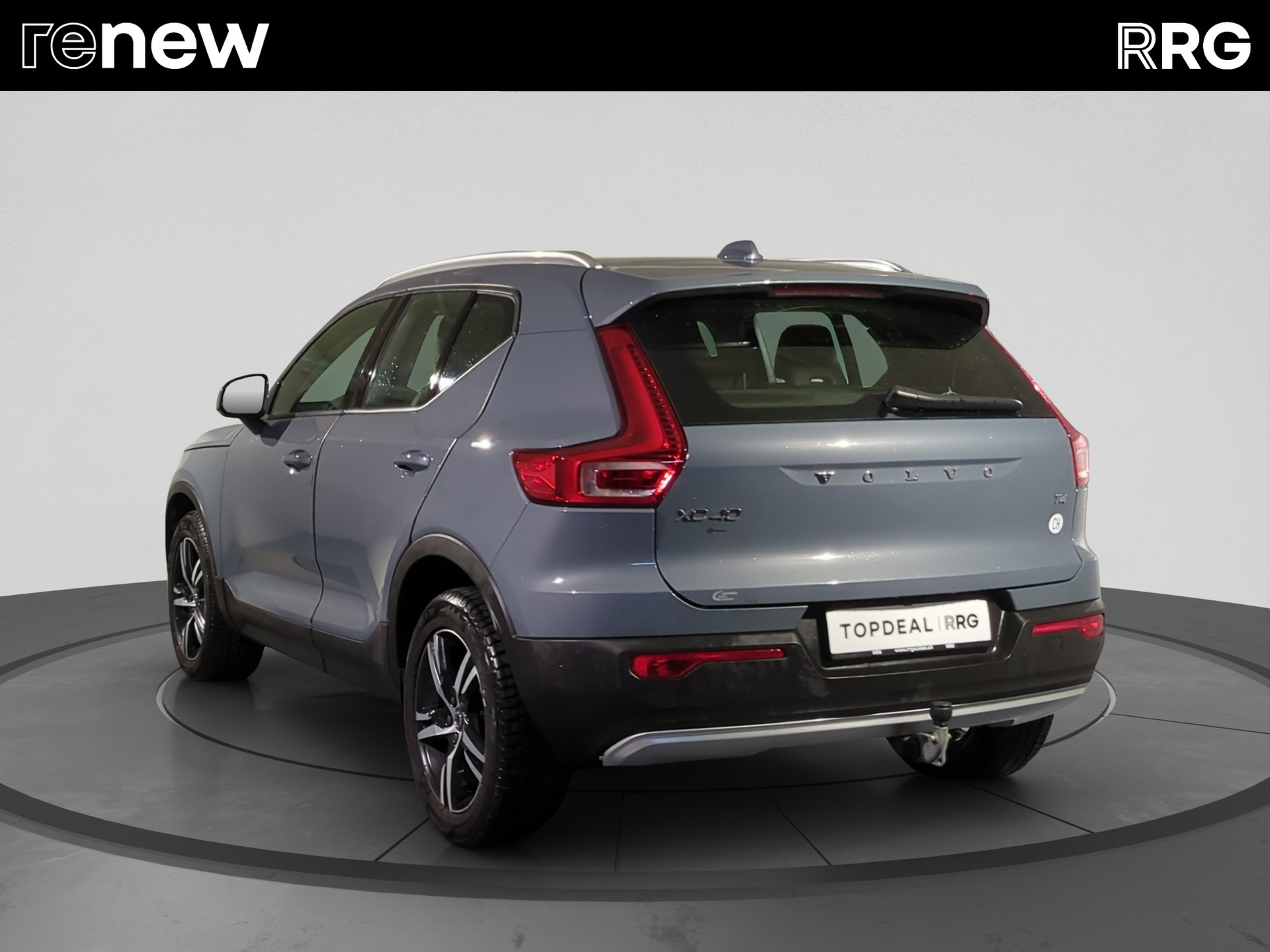 VOLVO XC40 T4 AWD Momentum Geartronic-image-4