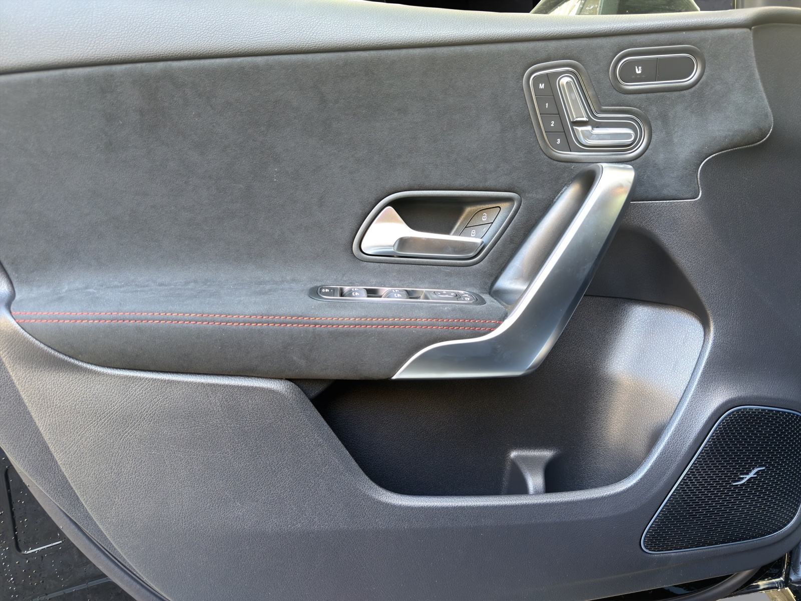 Image MERCEDES-BENZ A-220 A 220 4Matic 8G-DCT