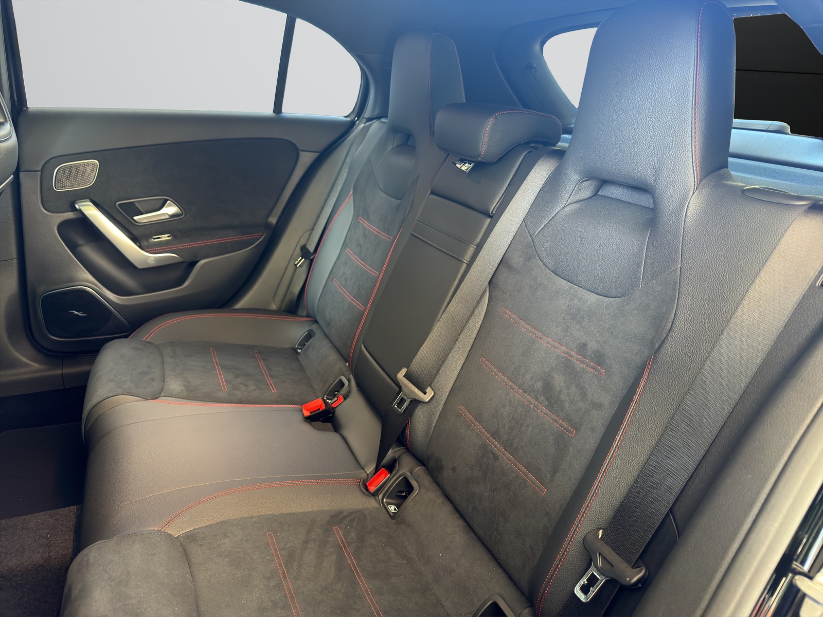 Image MERCEDES-BENZ A-220 A 220 4Matic 8G-DCT