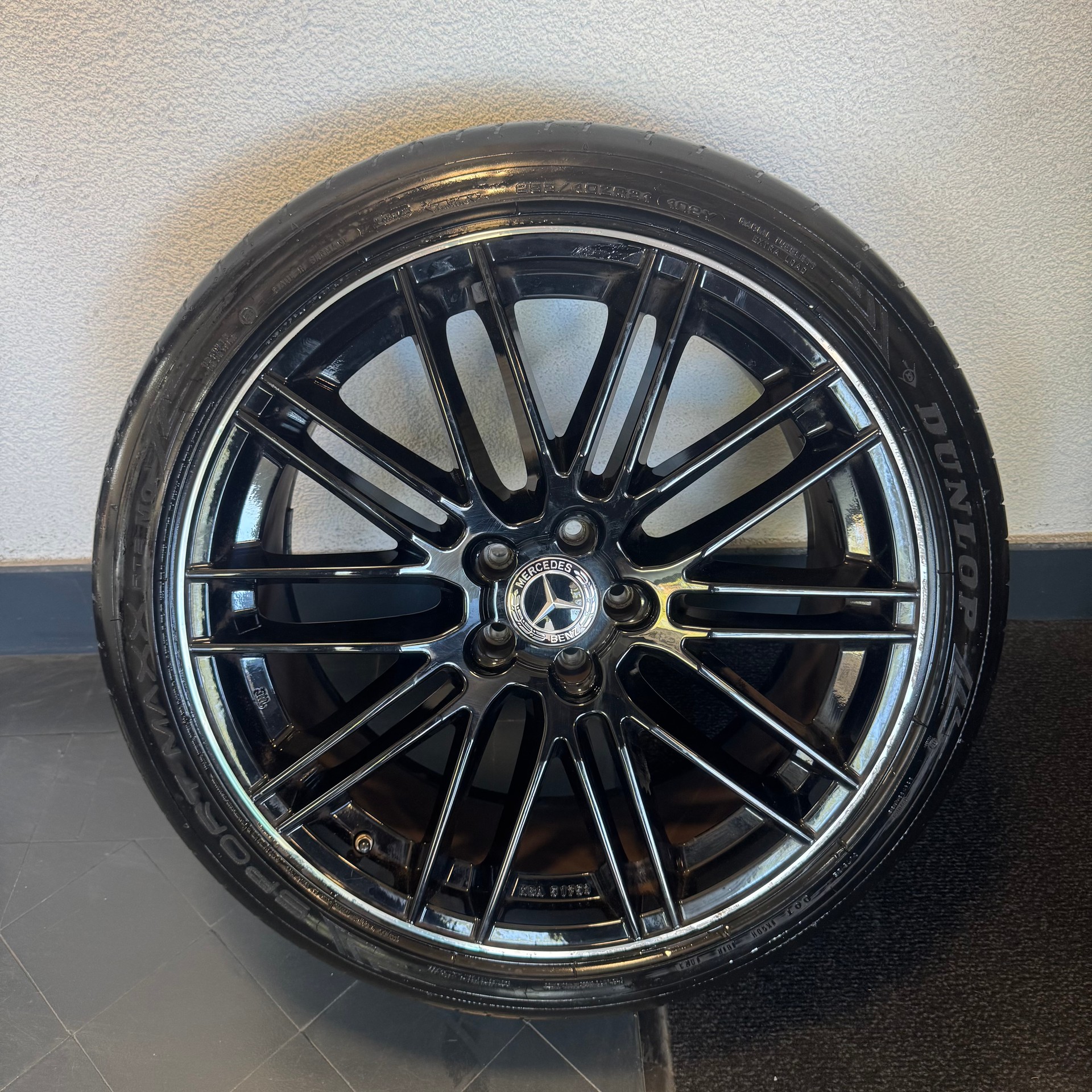 MERCEDES-BENZ GLC 250 d AMG Line 4Matic 9G-Tronic-image-15