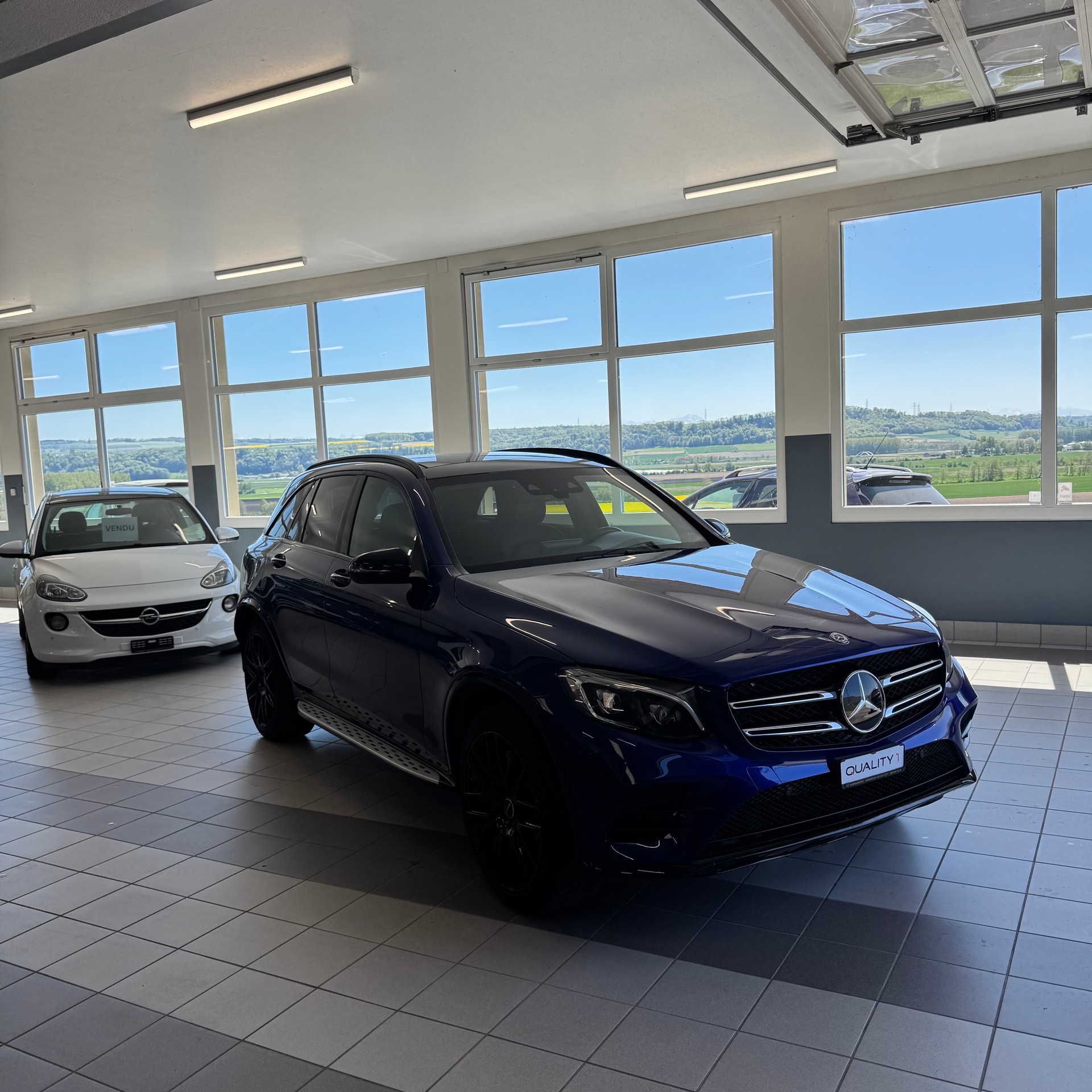 MERCEDES-BENZ GLC 250 d AMG Line 4Matic 9G-Tronic-image-5