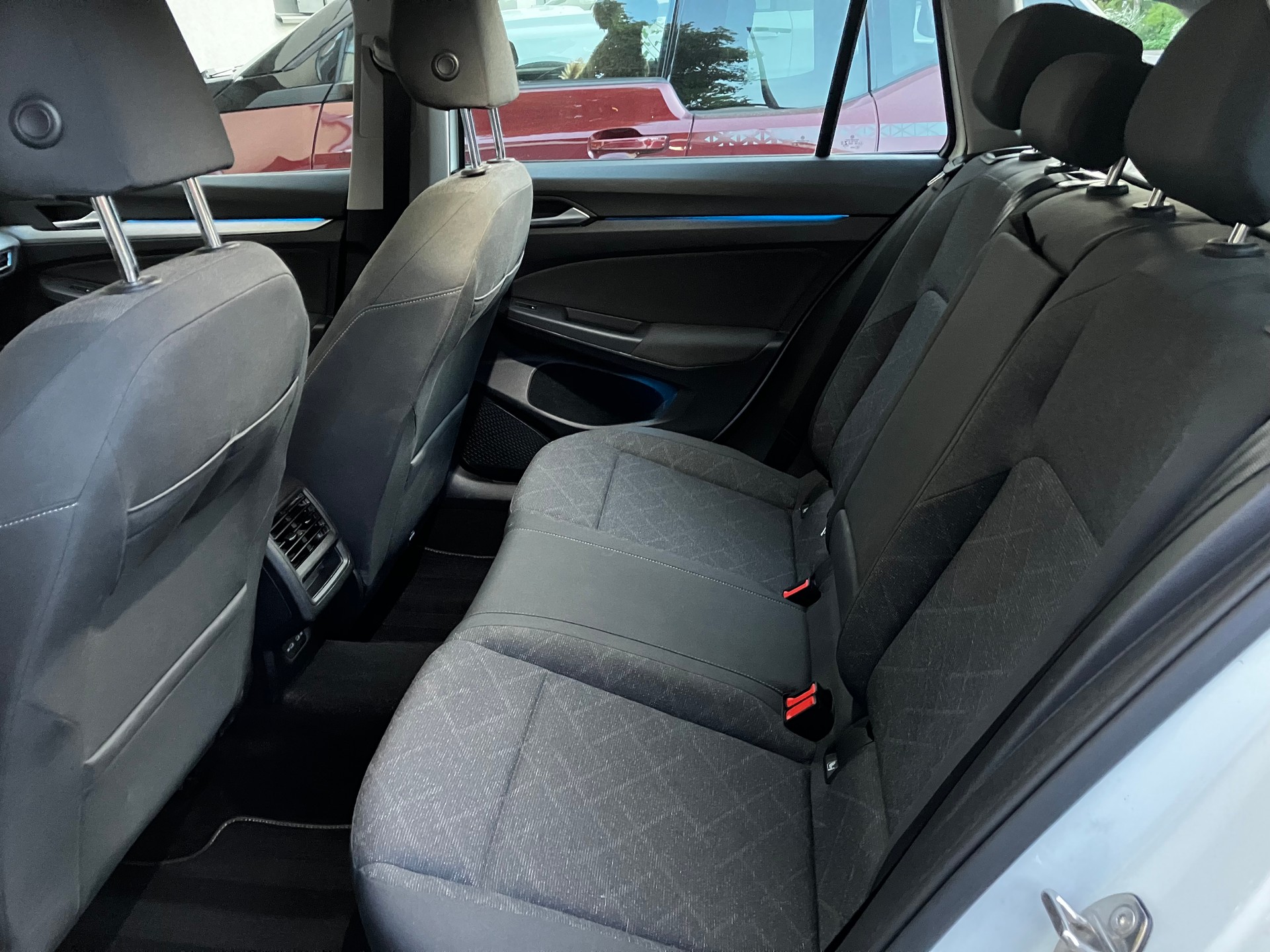VW GOLF Variant 2.0 TDI Variant Life DSG-image-8