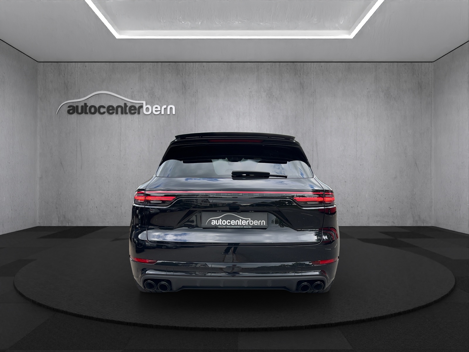 PORSCHE Cayenne Turbo-image-5
