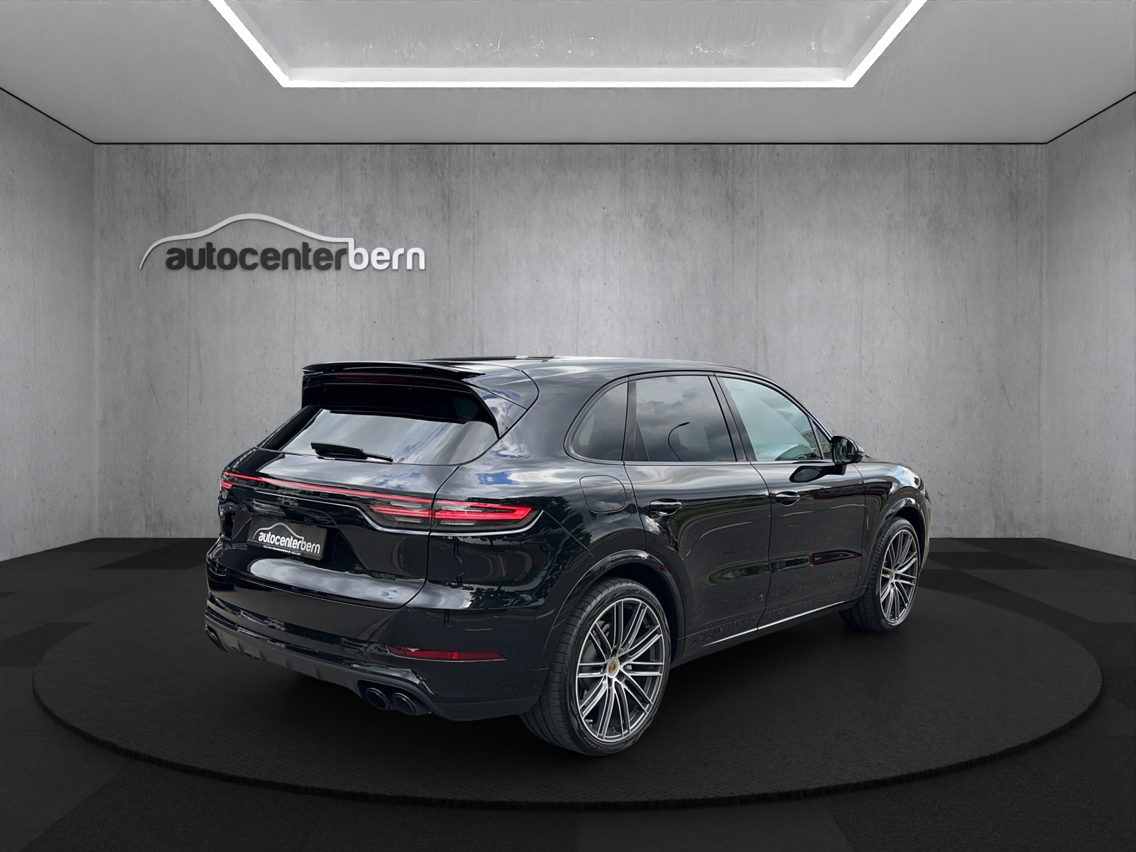 PORSCHE Cayenne Turbo-image-6
