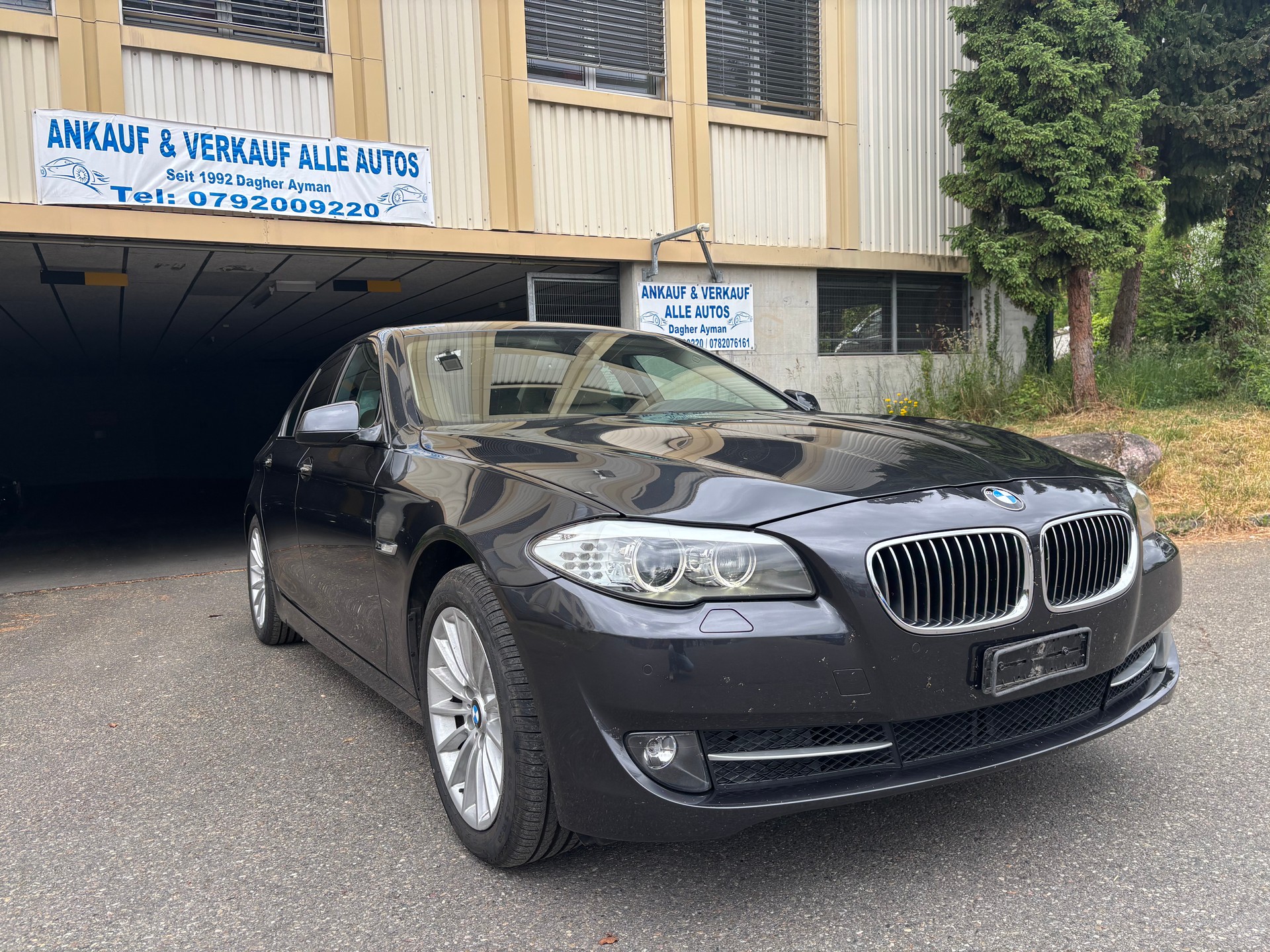 BMW 528i Steptronic-image-1