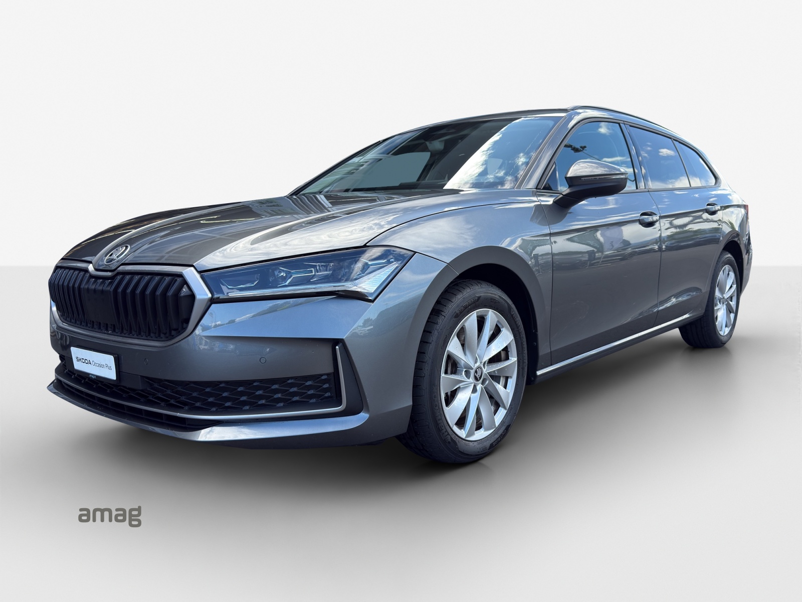 SKODA Superb Combi 2.0 TDi Selection 4x4 DSG-image-0