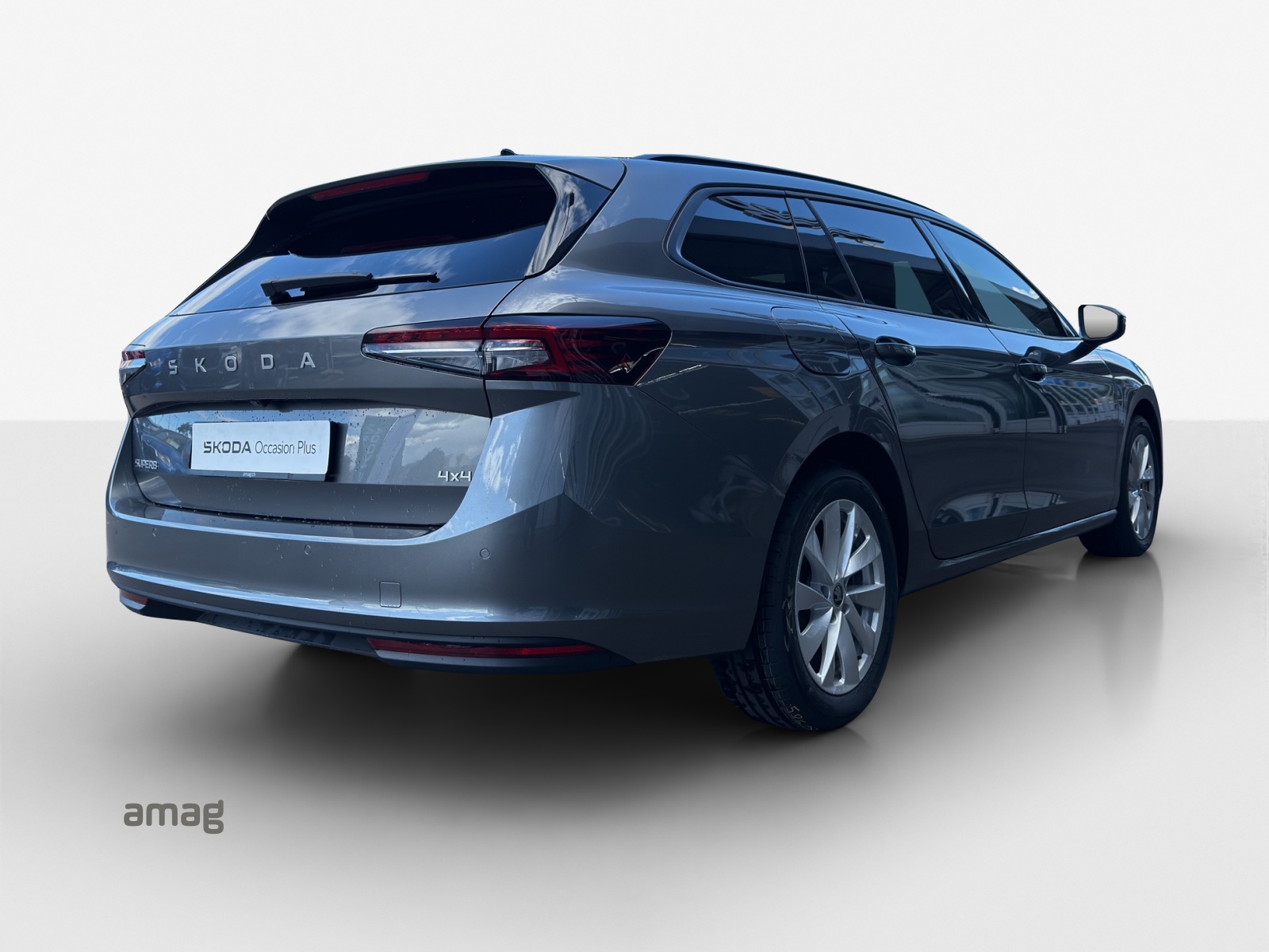 SKODA Superb Combi 2.0 TDi Selection 4x4 DSG-image-4
