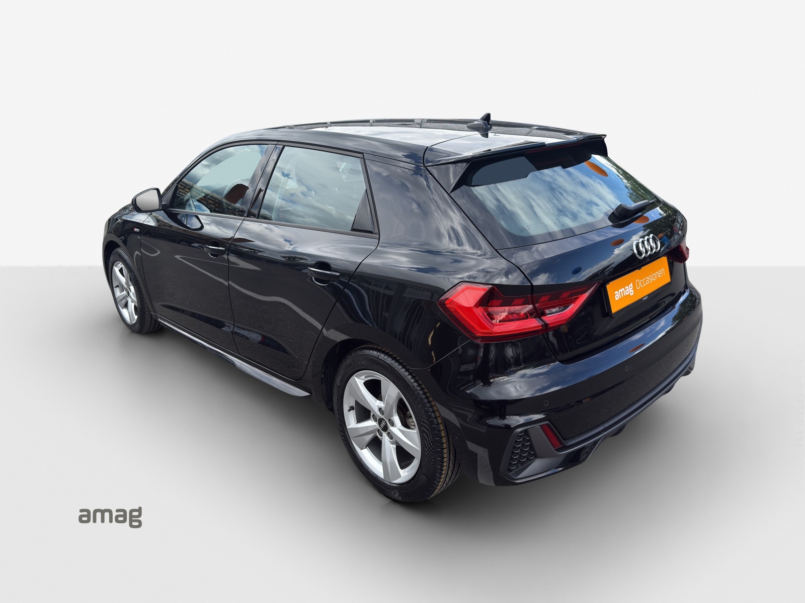 AUDI A1 Sportback 30 TFSI S Line Attraction S-tronic-image-2