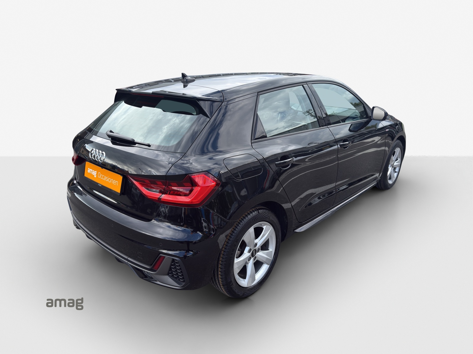 AUDI A1 Sportback 30 TFSI S Line Attraction S-tronic-image-4