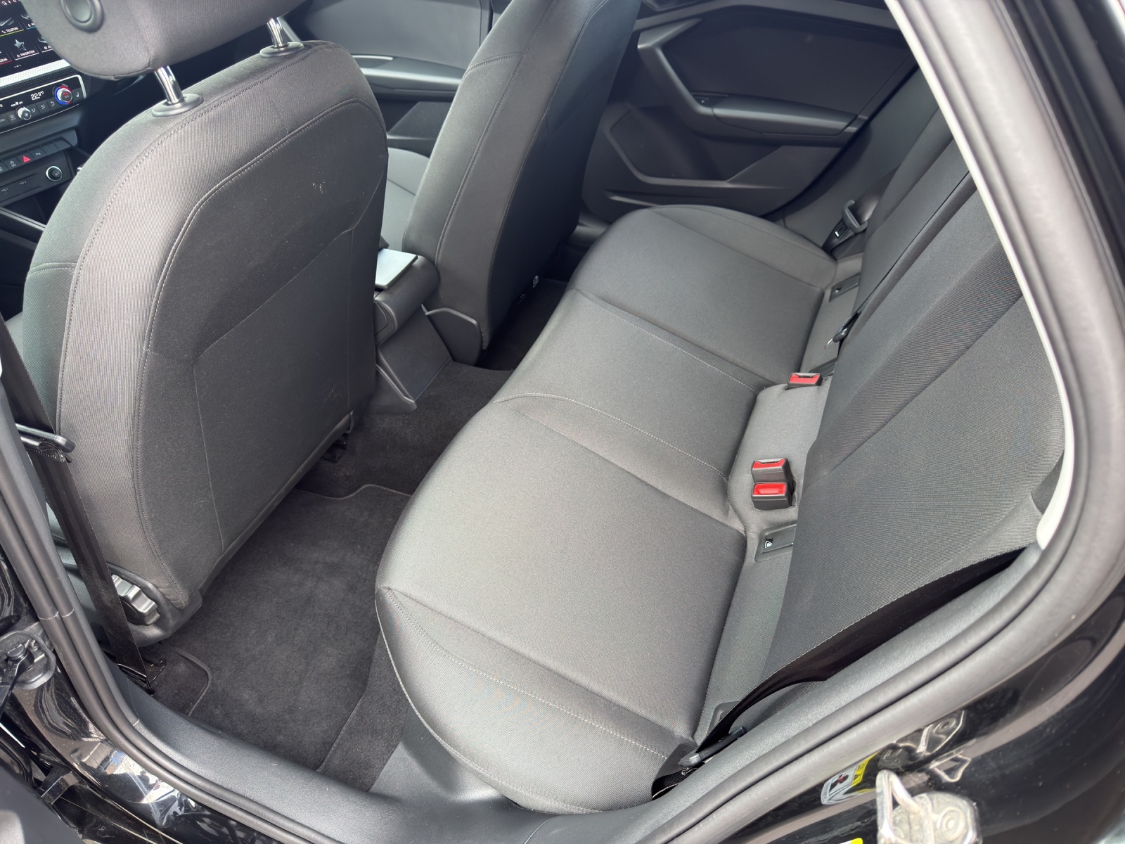 AUDI A1 Sportback 30 TFSI S Line Attraction S-tronic-image-11