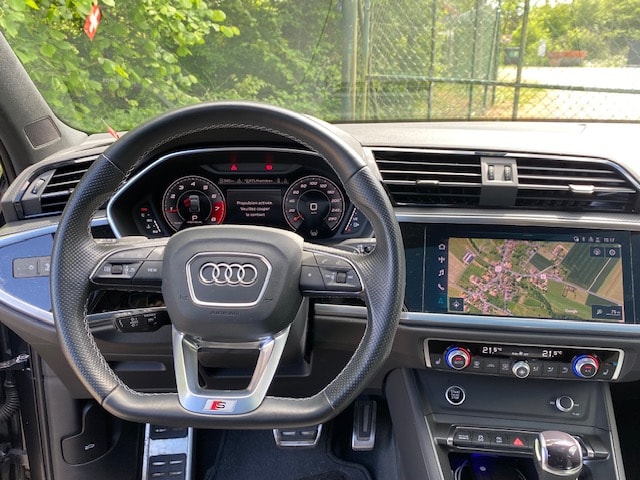 AUDI Audi Q3 Sportback S line quattro S-Tronic-image-3