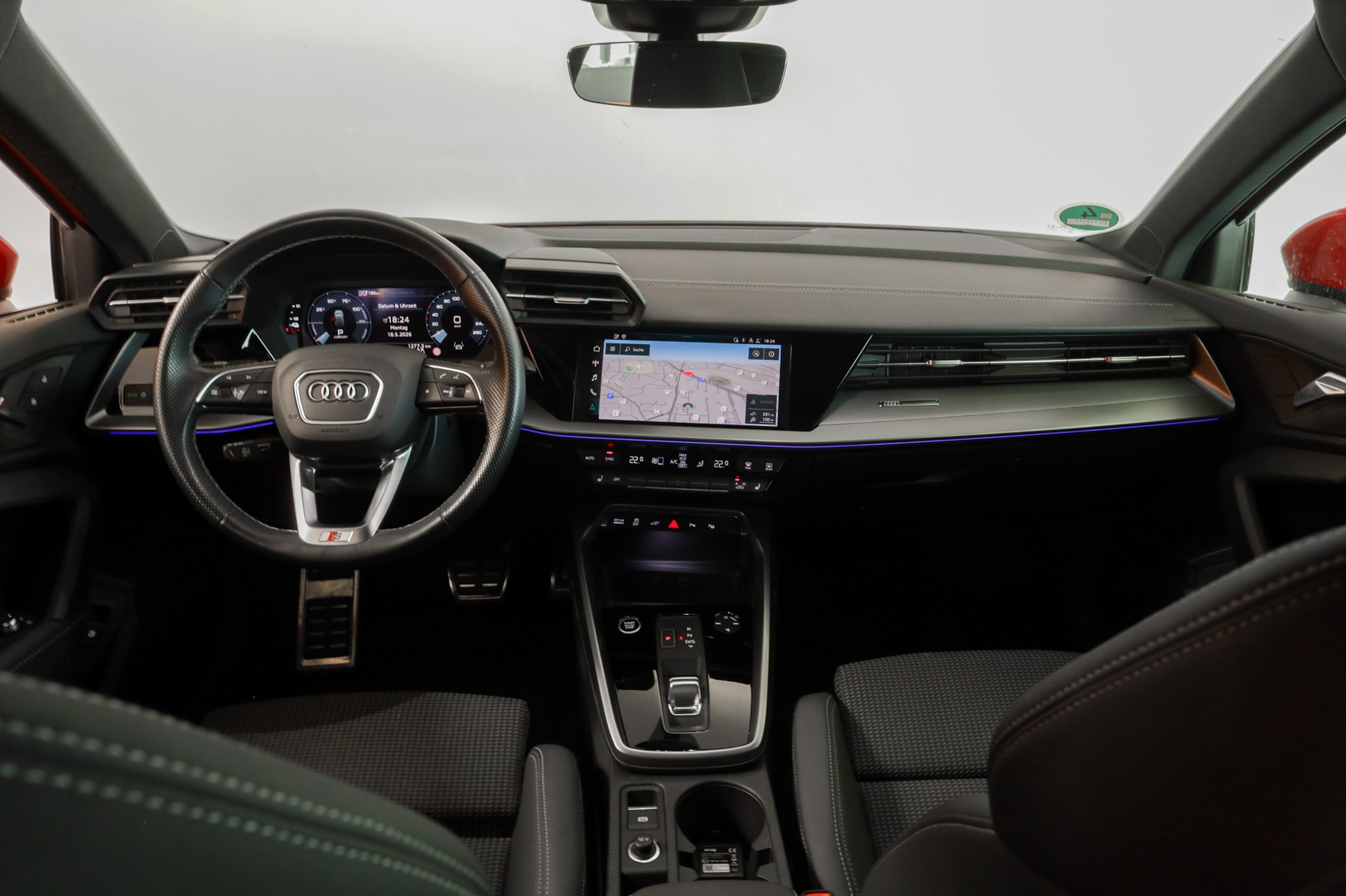 AUDI A3 Sportback 40 TFSI e S line S-tronic-image-10