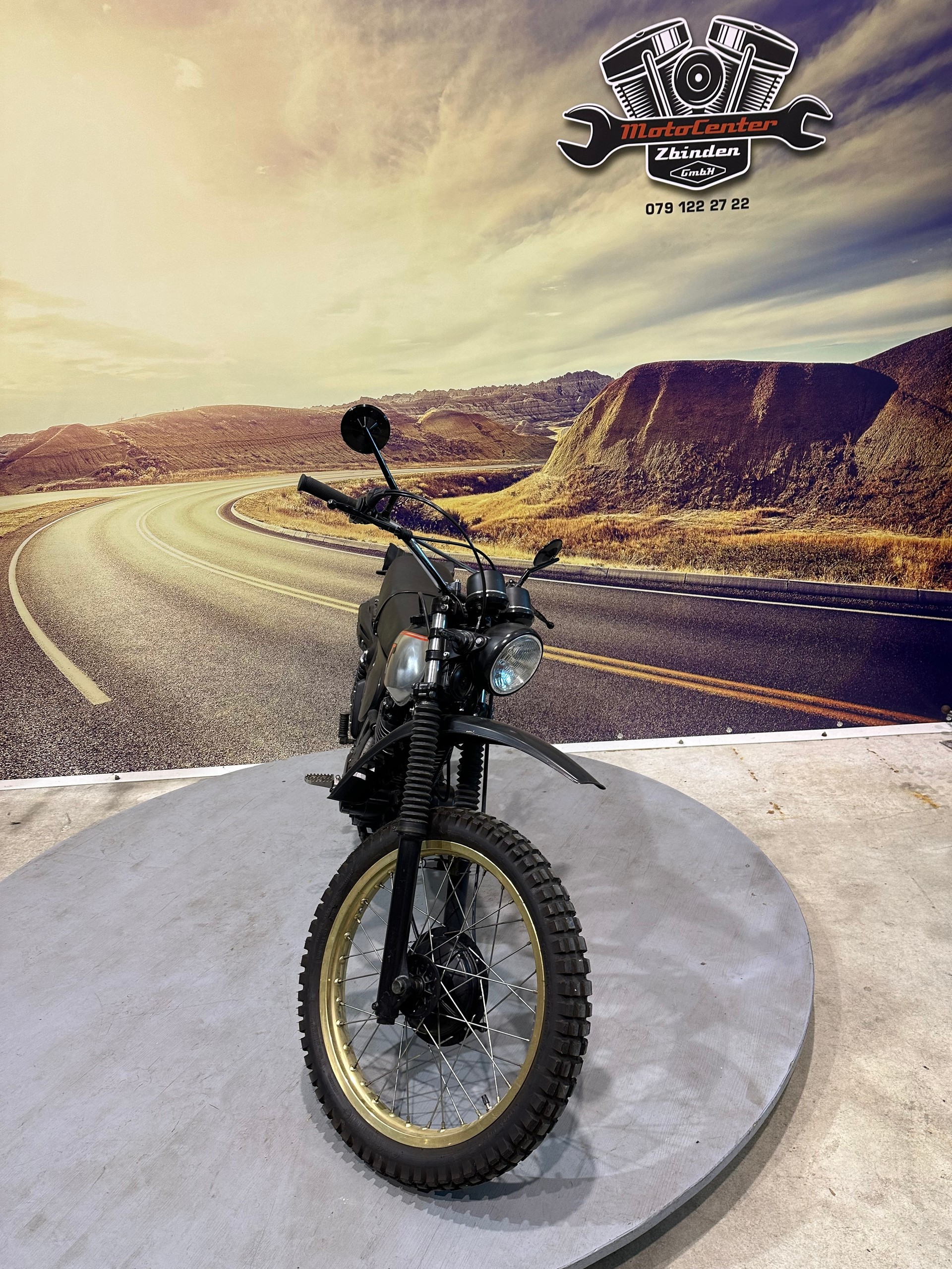 YAMAHA XT 500-showroom-element-2