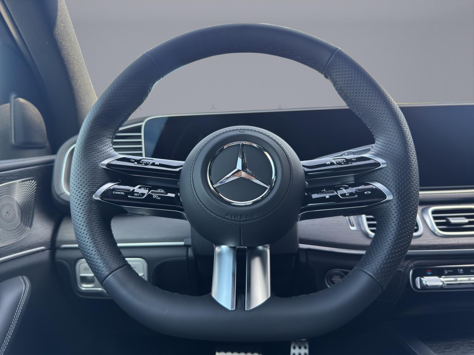 MERCEDES-BENZ GLE 450 d AMG Line 4matic-image-9