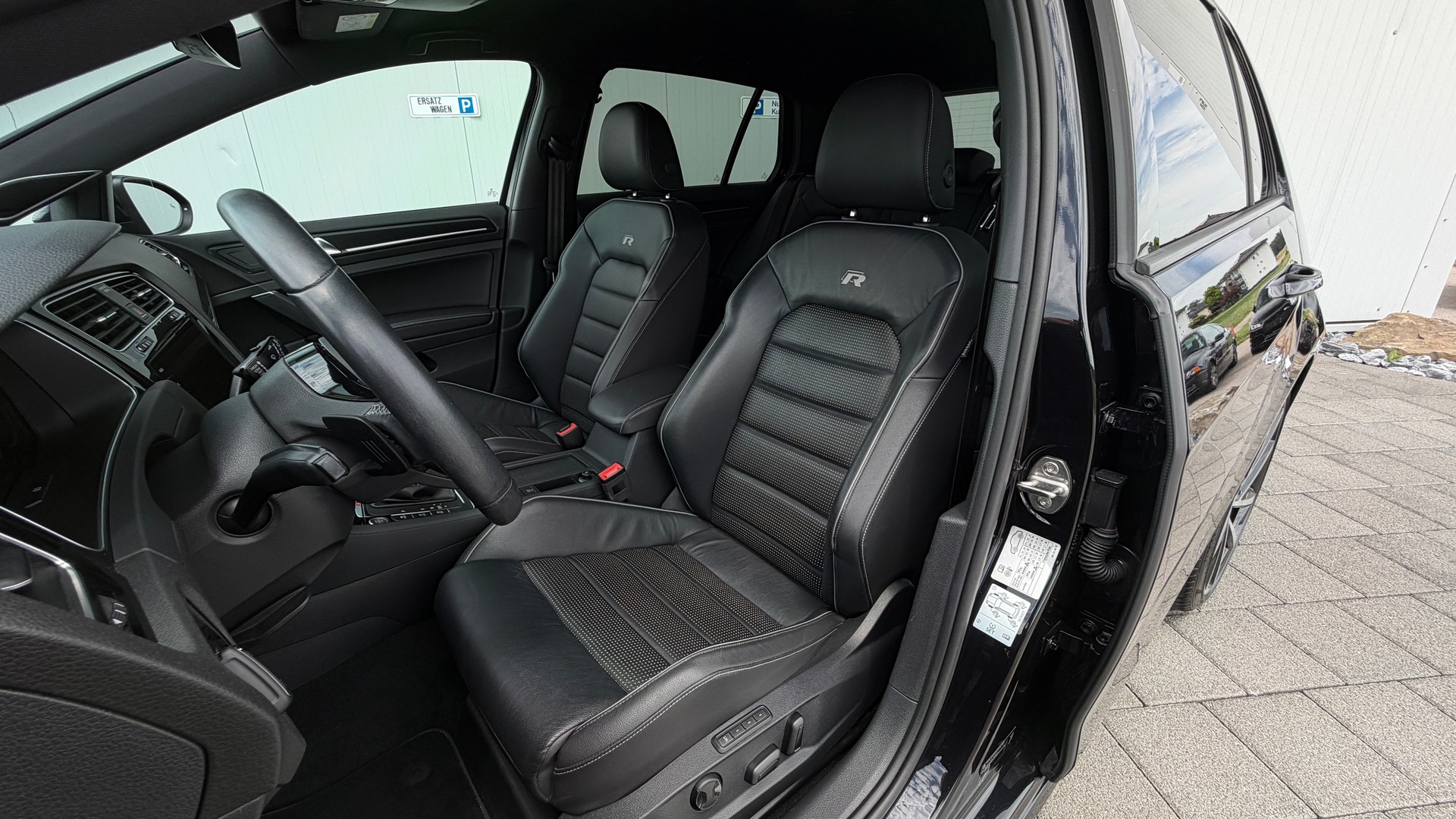 VW Golf 2.0 TSI R 4Motion DSG / Faclift Ohne OPF! 1. Hand / Frisch ab MFK-image-12